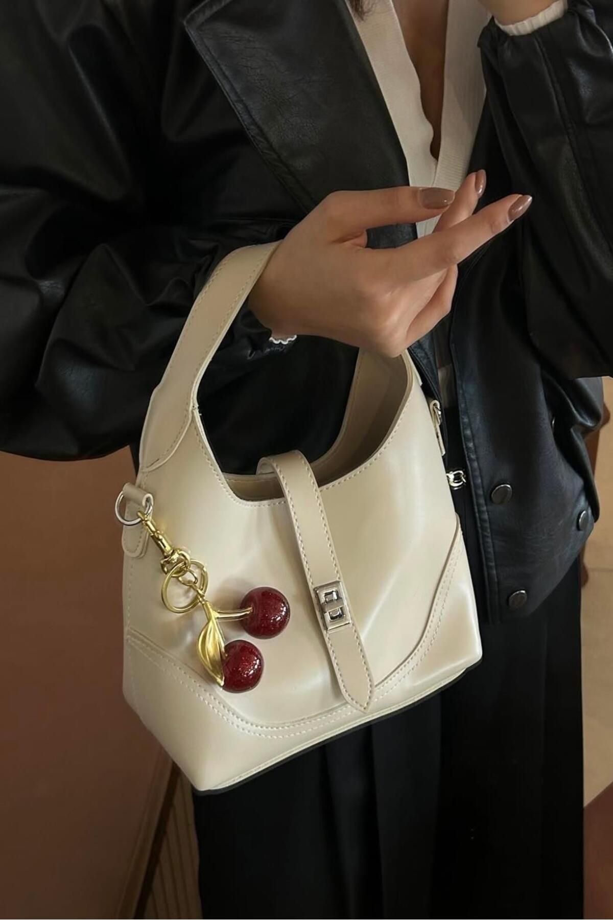 لوازم جانبی کیف زنانه LA'GRACCIO PARIS BAG CHERRY CHARM BURGUNDY La La'Graccio Paris