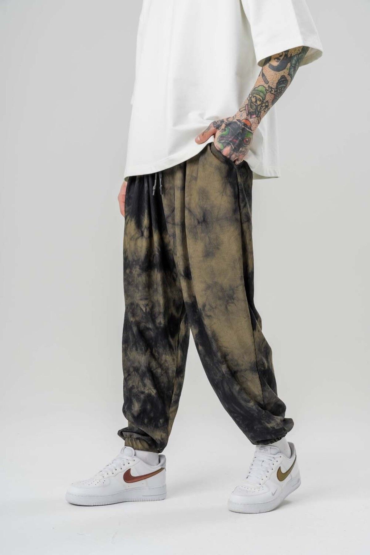 go gang own-Batik Pleated Baggy Pants with Elastic Waist and Legs 2
