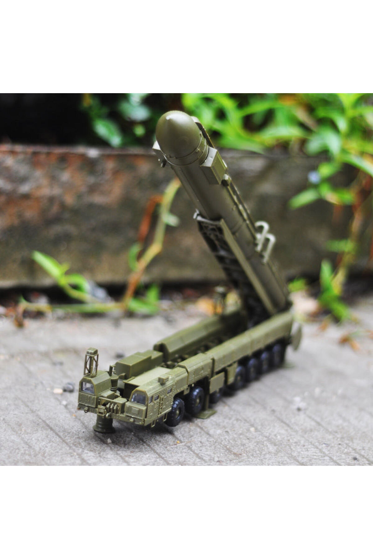 ۱/۷۲ روسیه راکت پرتابگر موشک قاره‌پیمای RT-2PM 4D مونتاژ پلاستیکی پازل نظامی Mo…