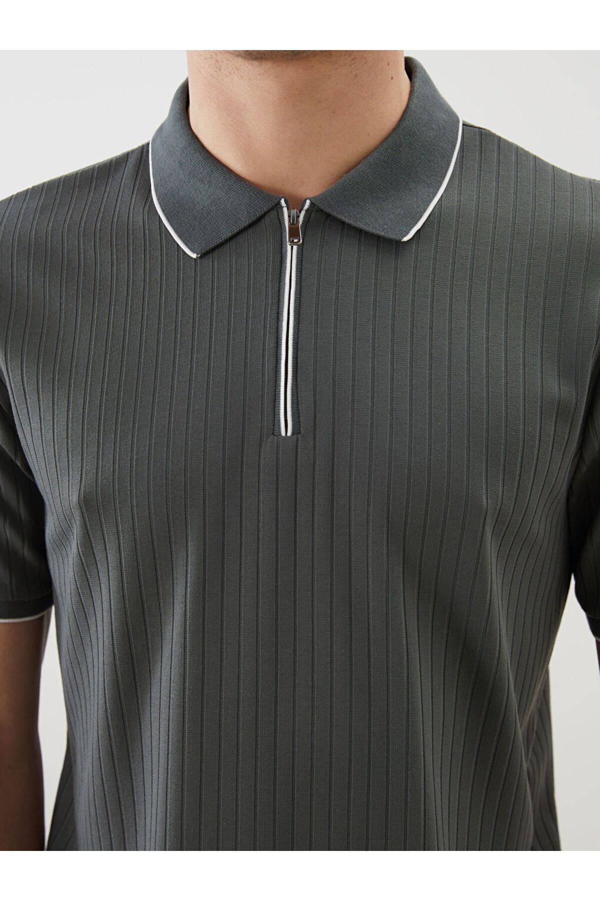 LC Waikiki-Ανδρικό μπλουζάκι με υφή Polo Collar 3