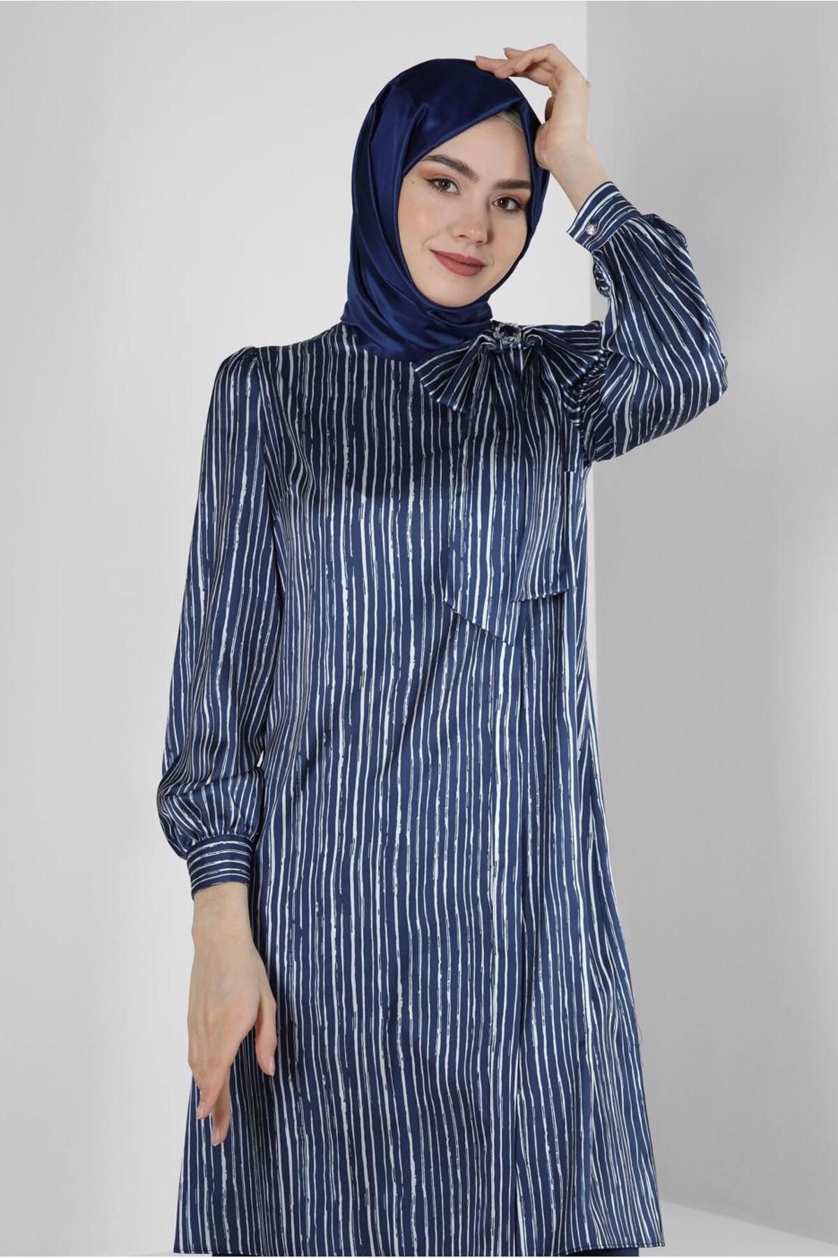 یقه راه راه پاپیون پاپیون تونیک ساتن 43738 Alvina