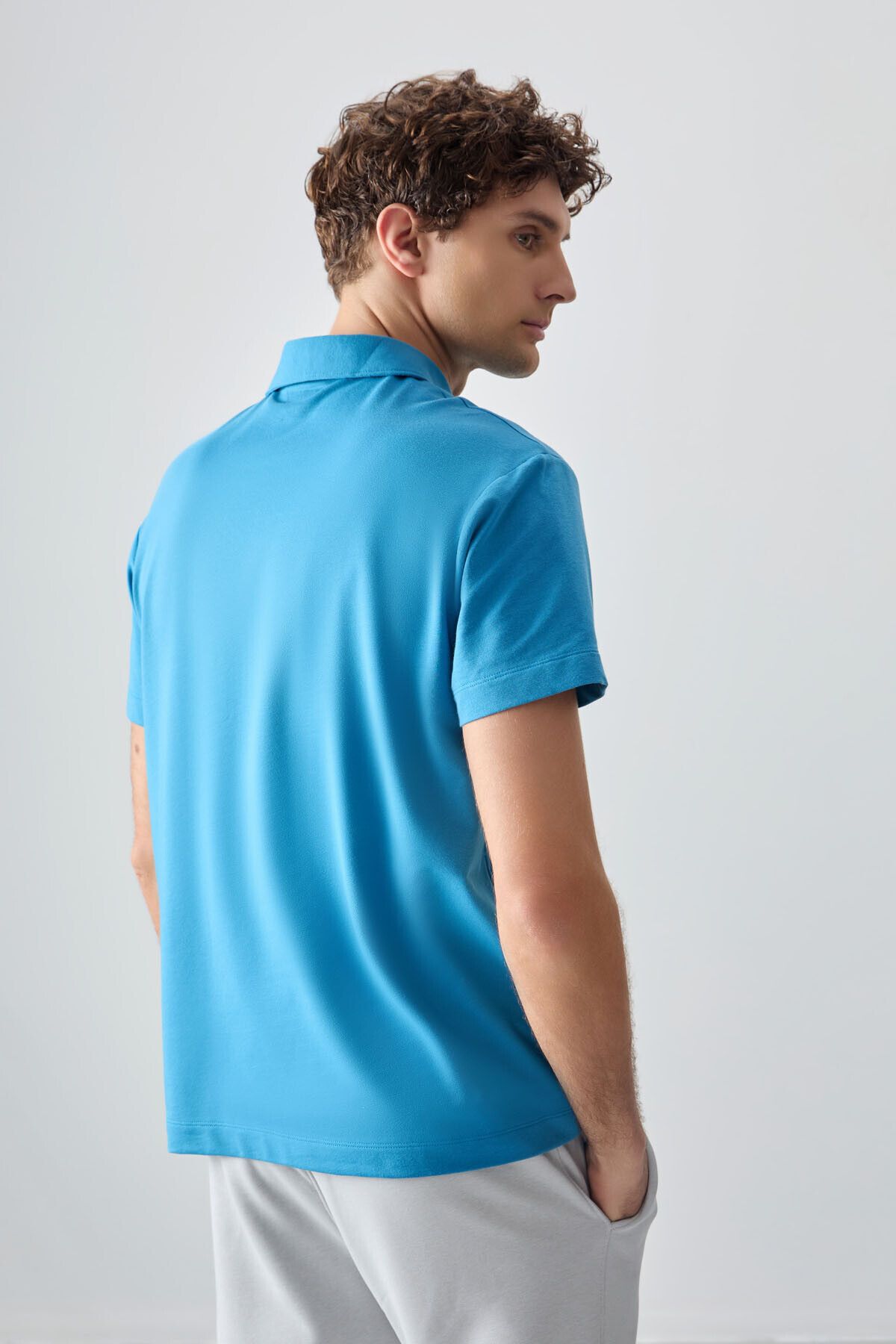 تی شرت مردانه پنبه آبی نفتی ضخیم بافت نرم چوگان YAKA بزرگ و تناسب T SHIRT 88381 Air Jones