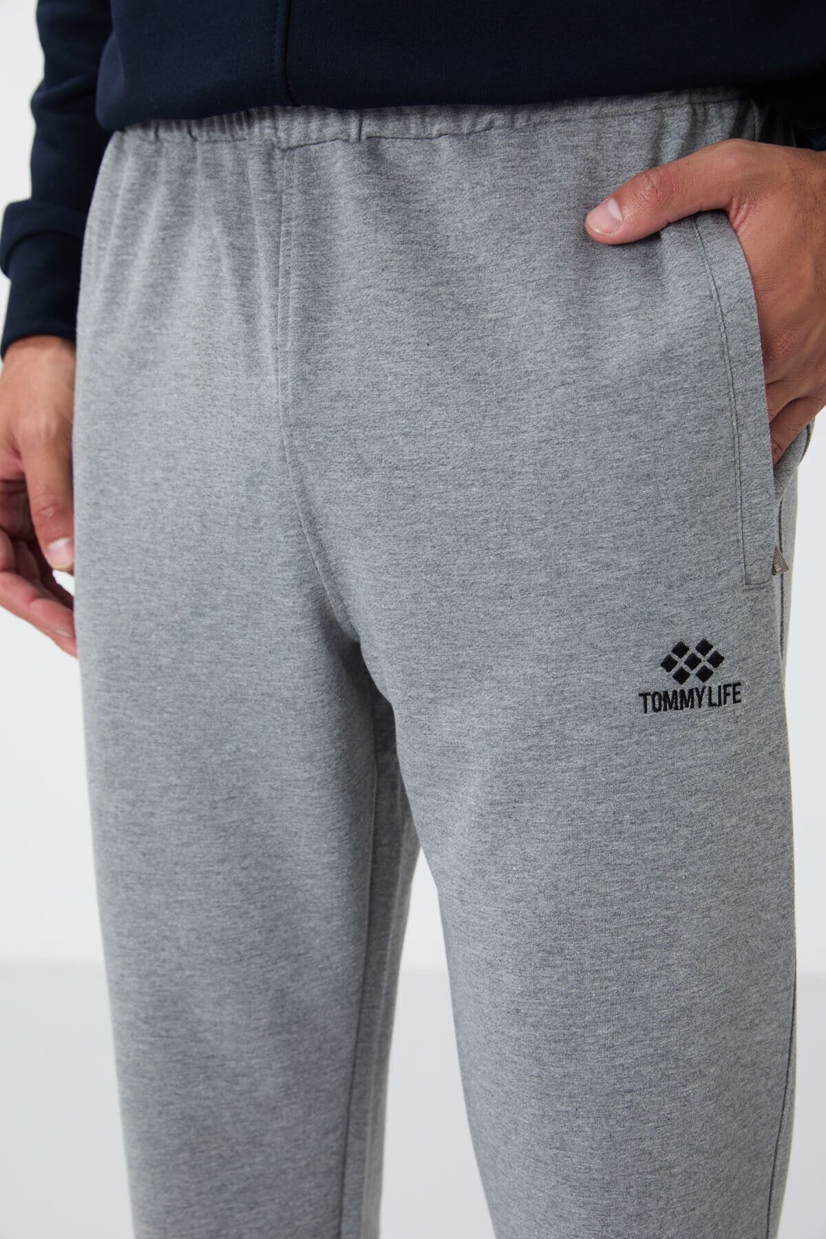 TOMMY LIFE-Ανδρικό παντελόνι φούτερ - Γκρι MElangE, ZippEr PockEt, Skinny Fit, Classic leg - 84669 4
