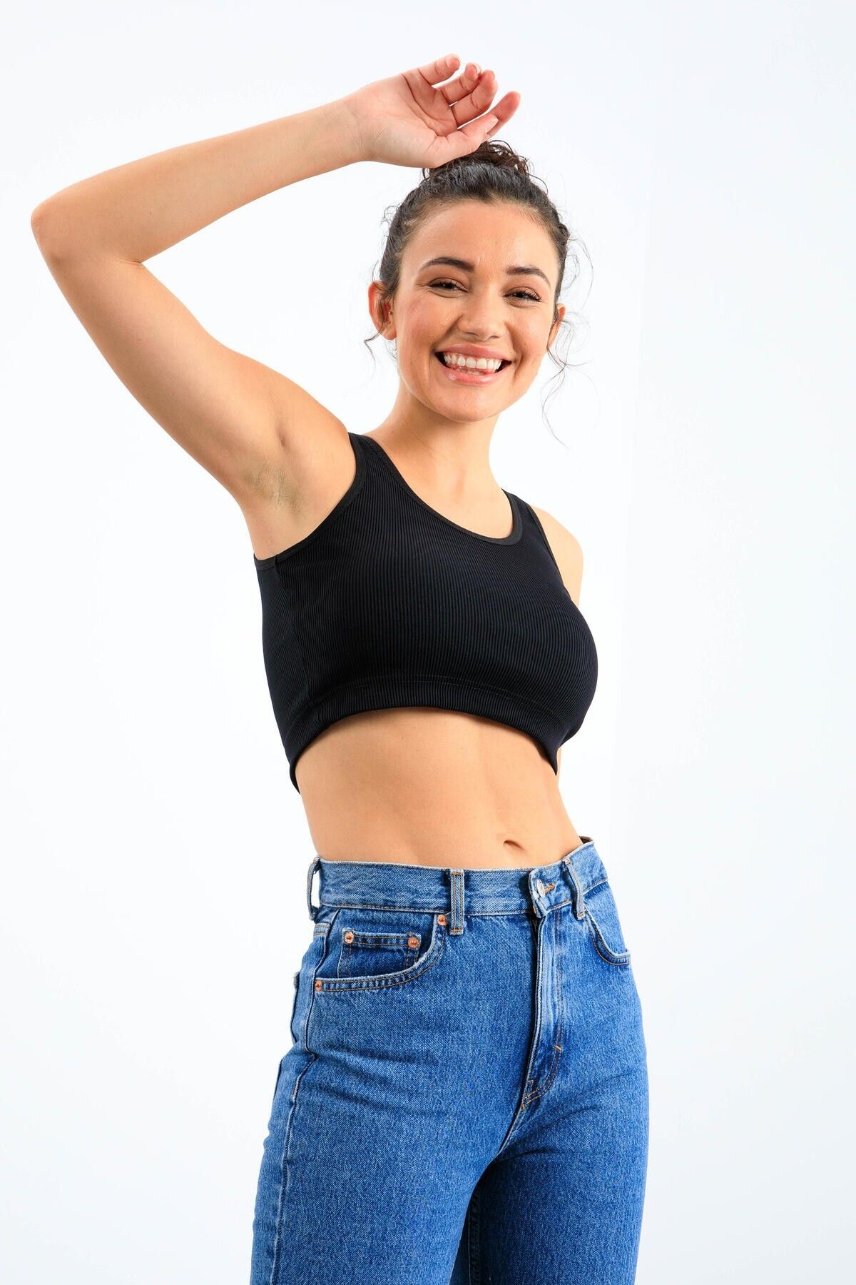 TOMMY LIFE-Marineblaues Basic-Crop-Top-Unterhemd mit Nullärmeln und schmaler Passform und U-Ausschnitt für Damen – 97160 7