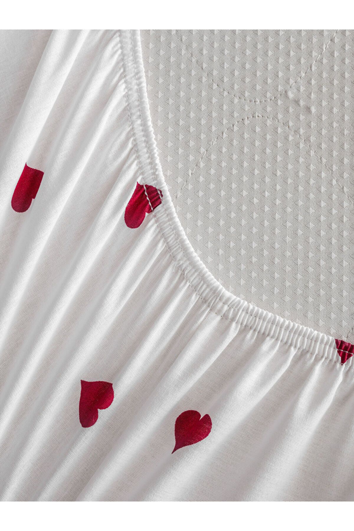 LC Waikiki-Lcw Heart Patterned Double Fitted Sheet 4