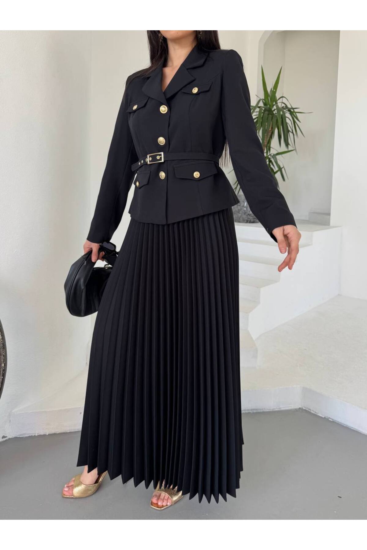 Ensemble Veste et Jupe Premium Noir avec Ceinture et Boutons Dorés - Görsel 8