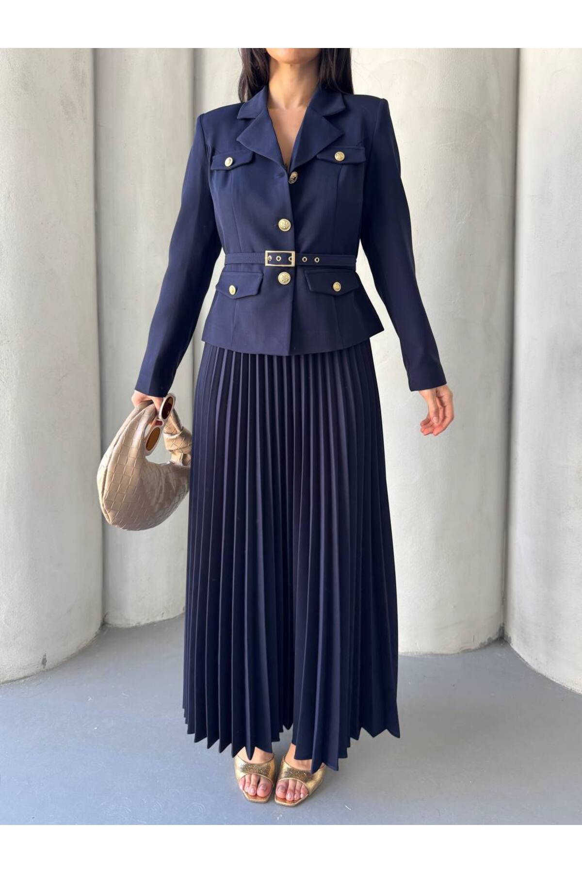 Ensemble Veste et Jupe Femme avec Ceinture et Boutons Dorés - Bleu Marine - Görsel 7