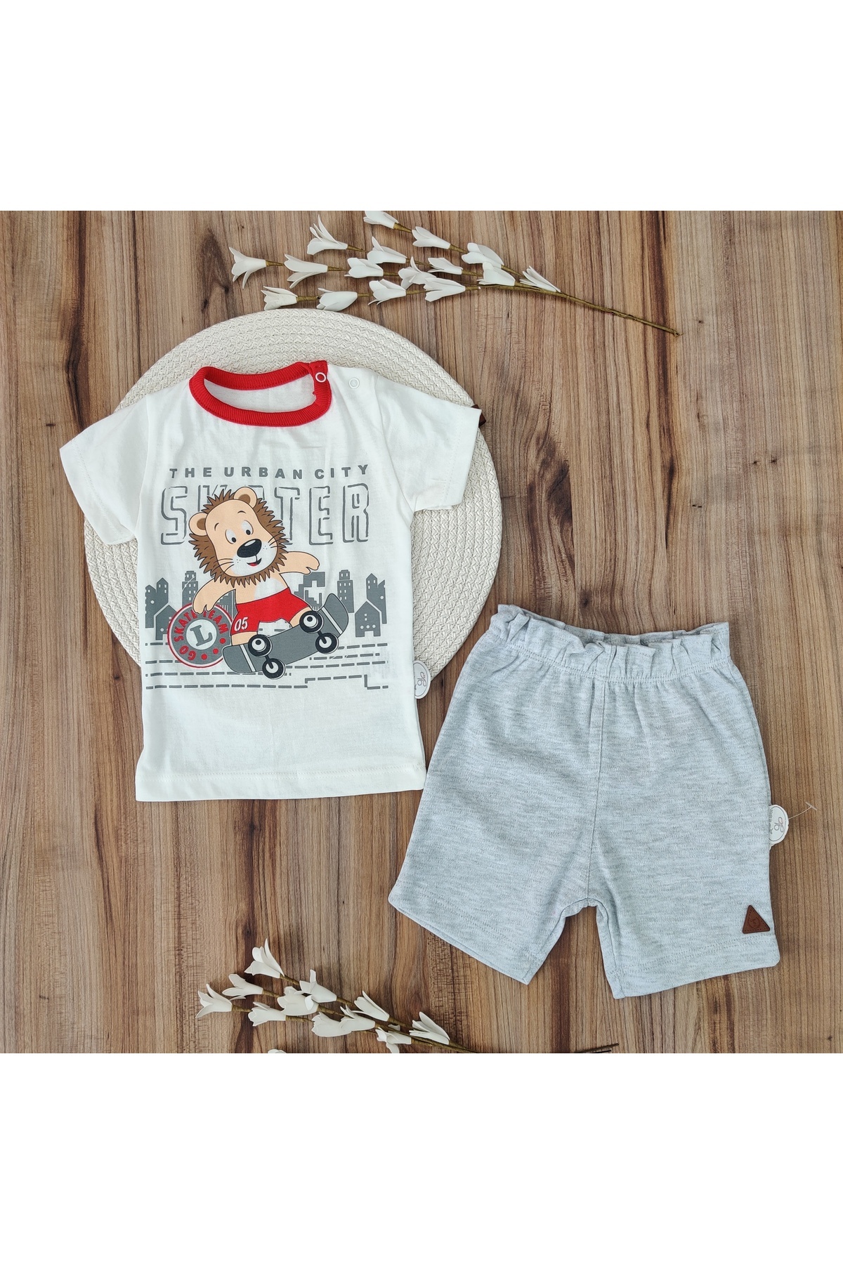 Tomuycuk 2'li Kız / Erkek Bebek Alt Üst Takım - Gri & Aslan Desenli Yumuşak Bebek Takımı - Friends Show fotoğrafı 3 (önizleme)