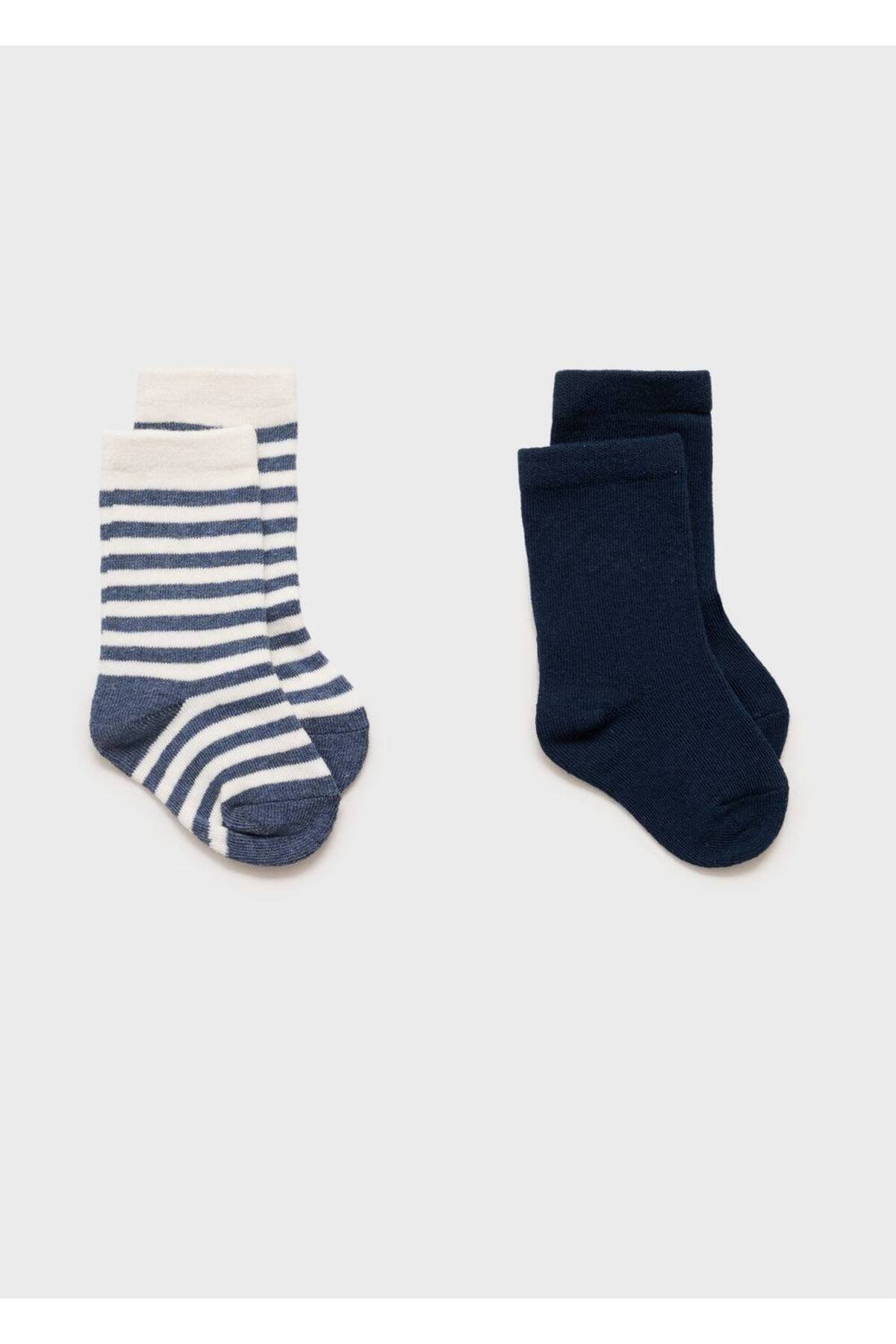 جورابهای بسته ۲ عددی  جورابهای بسته ۲ عددی