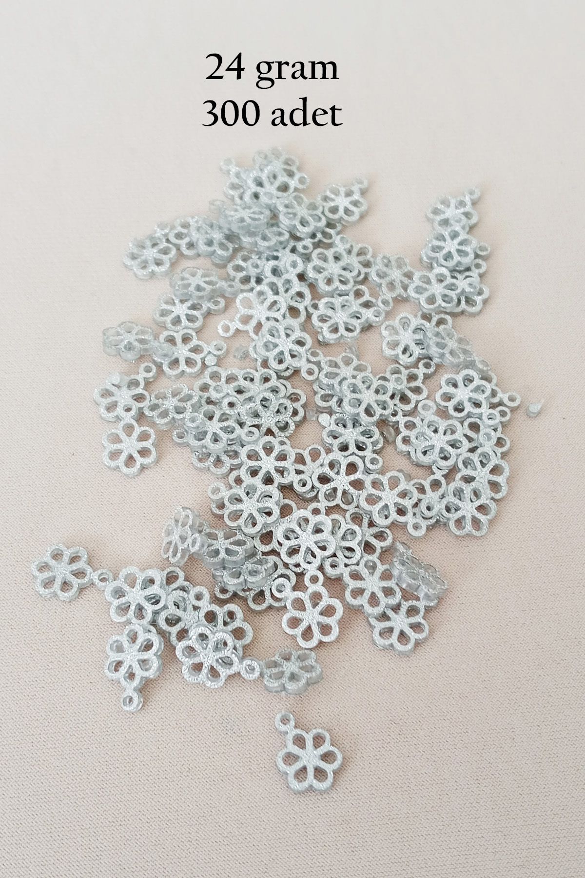 Mu Art Oya Abiye Bileklik Kolye Pleksi Metalik Plastik Pul Gümüş Renk 24 Gram 300 Adet - Bnc588