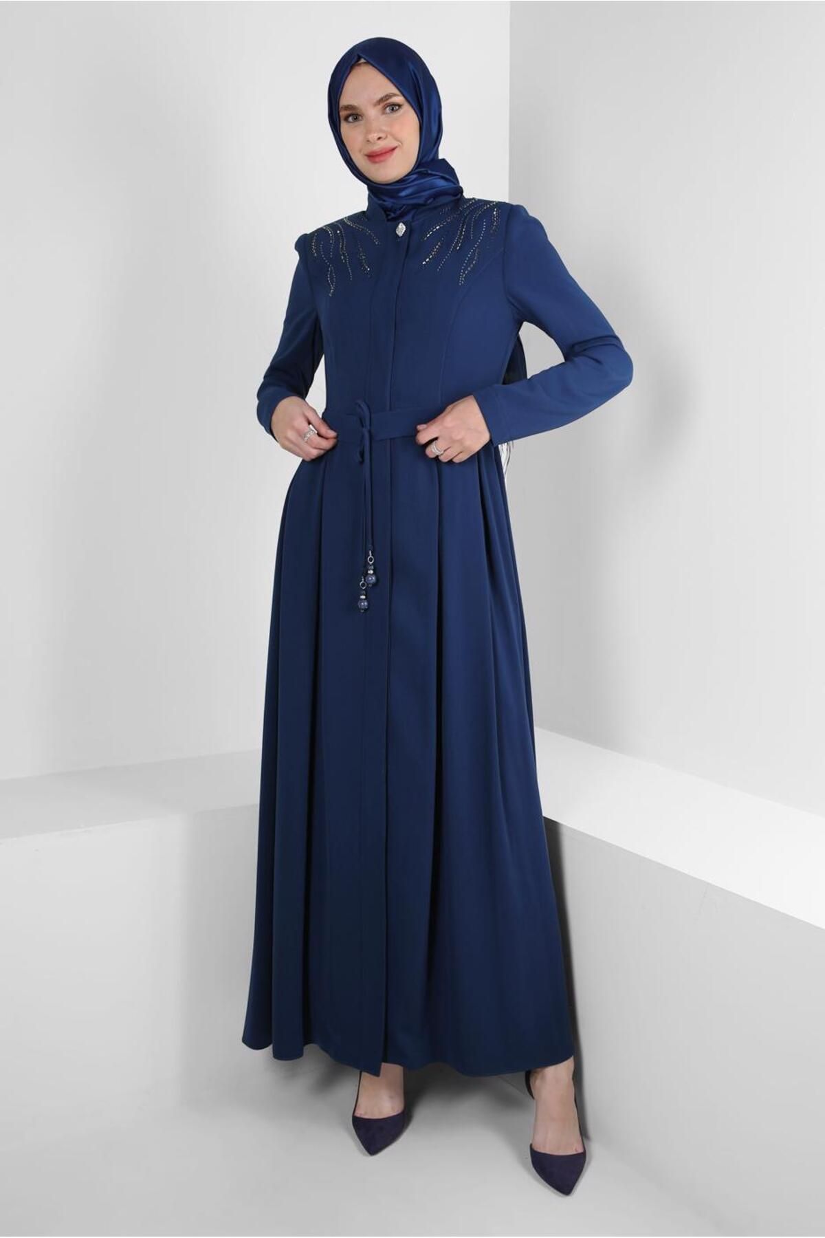 مانتو سنگی پلیسه دار کمربندی 10750 Alvina
