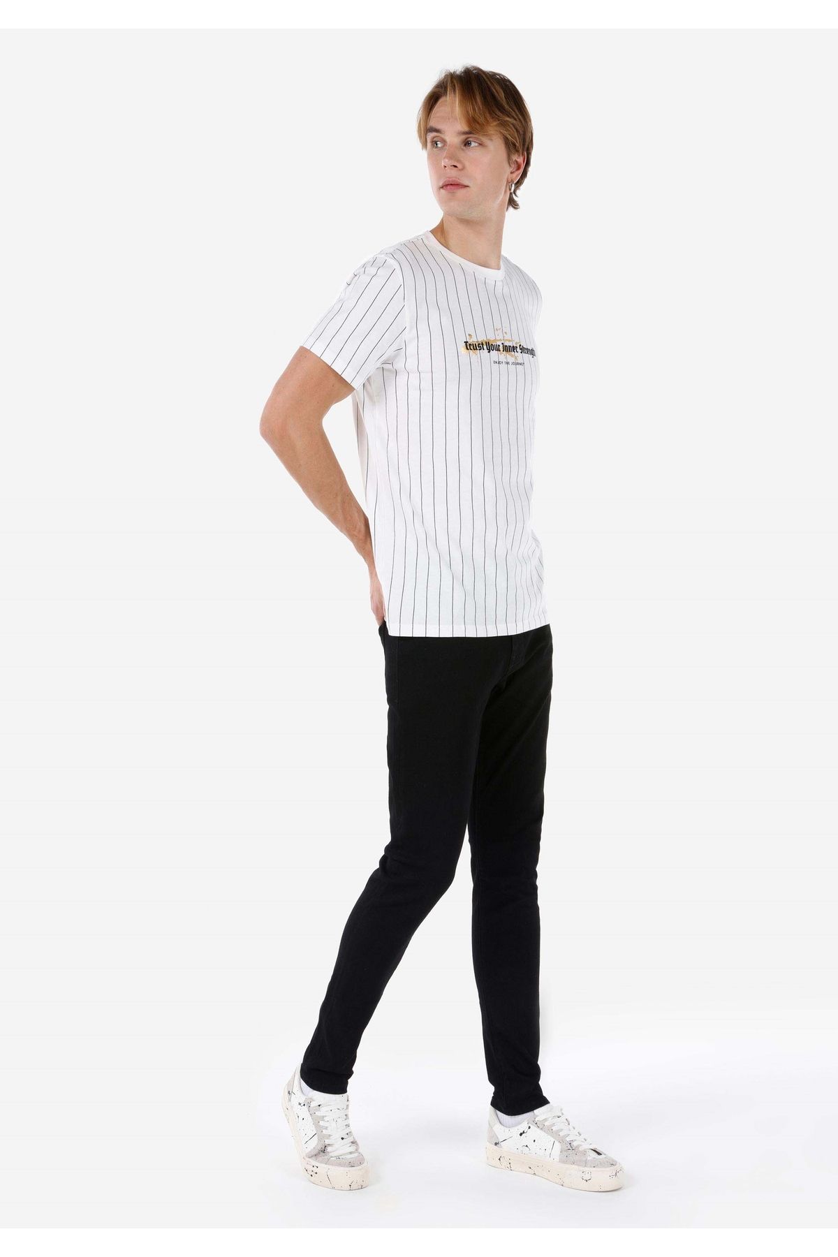 complete the look image
