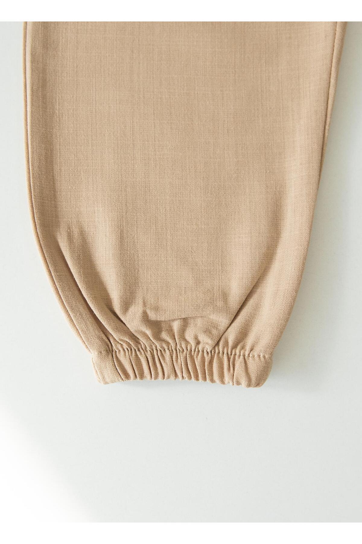 kitikate-Beige Oden Trousers Collar 4