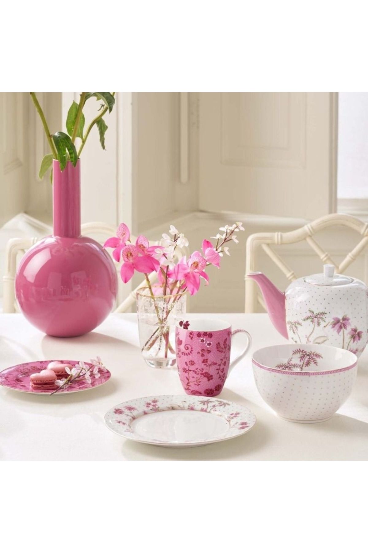 Pip Studio-Porcelain plate, Pip Studio, Dots Gold Pink, 26.5 cm, Jolie collection 4