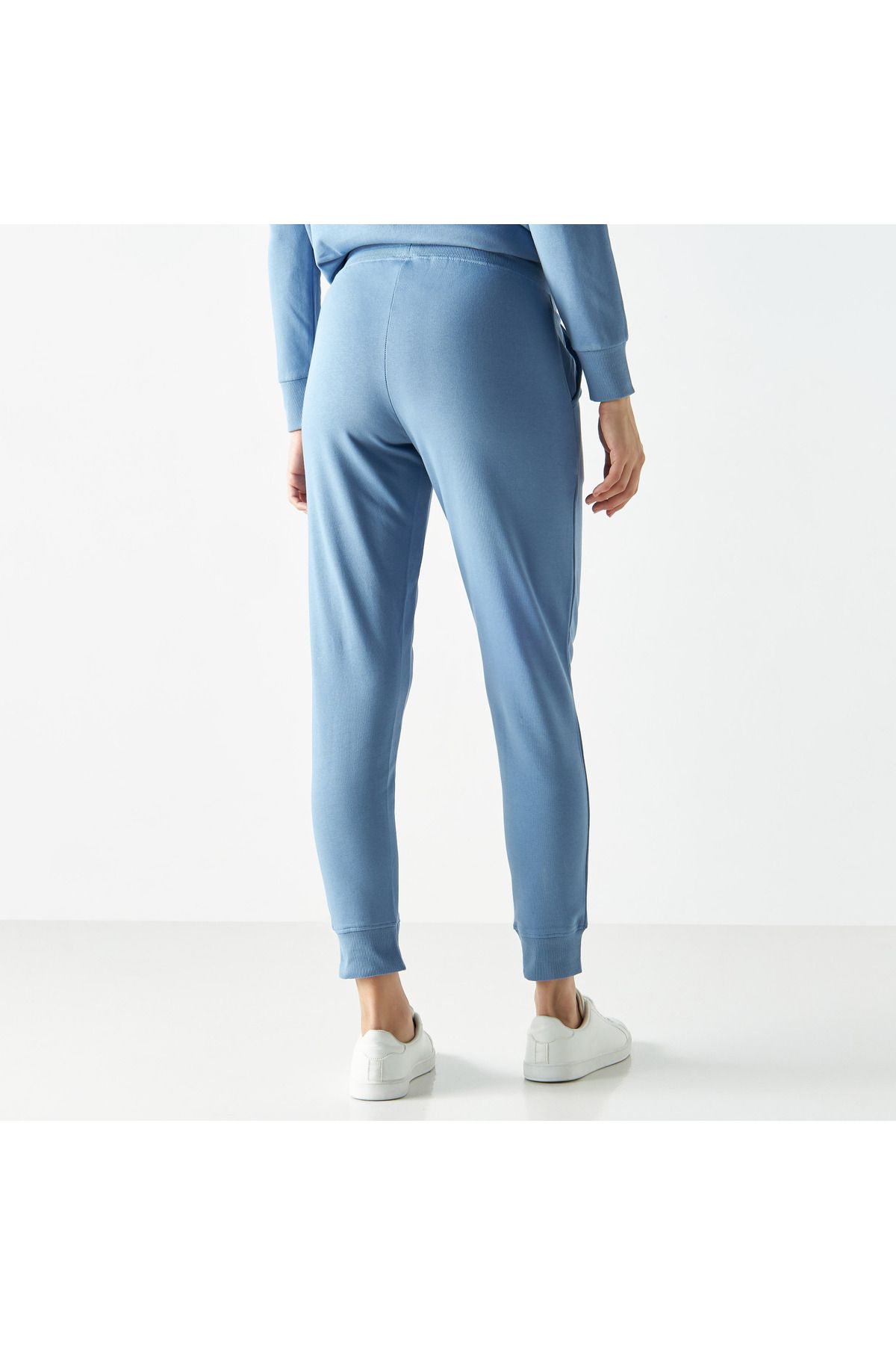 FAV-Joggers with Drawstring Closure and Pockets 3