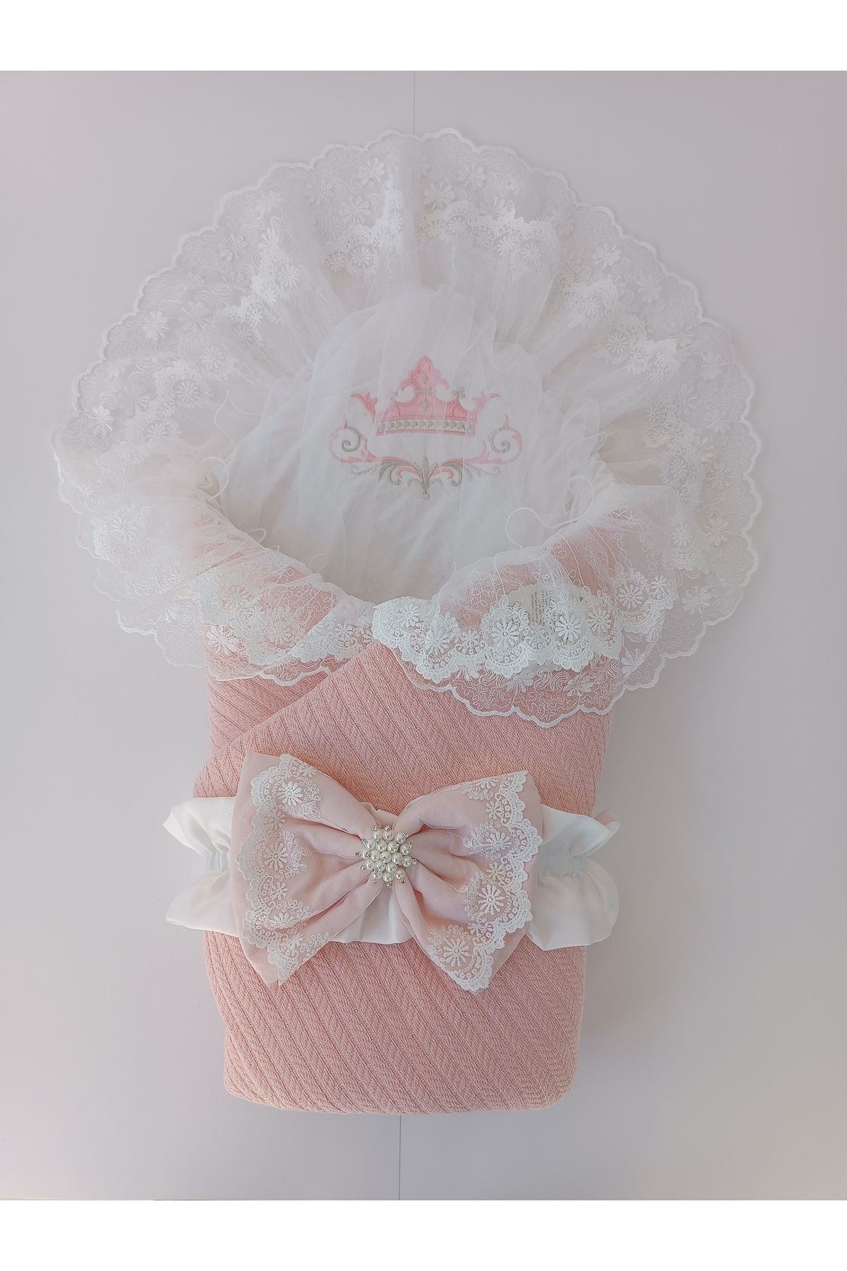 Tomuycuk Pudra Triko Örgü Kız Bebek Batttaniyesi Kundağı Dantelli Yenidoğan Hastane Çıkışı Hediyelik fotoğrafı 4 (önizleme)