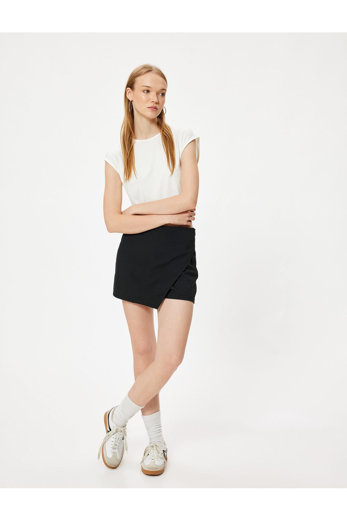 Koton Yeni Sezon Basic Crop Tişört Slim Fit Bisiklet Yaka Kısa Kollu