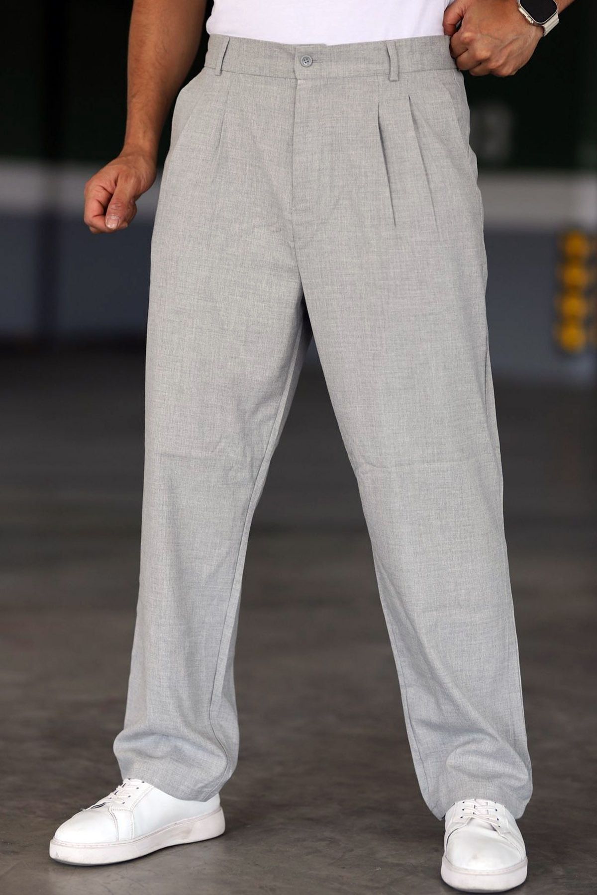 CoolLook-Stretchy Fabric Pleated Four Pockets Regular Elastic Waist Lined Inside Zipper Stretchy Baggy Pants 5