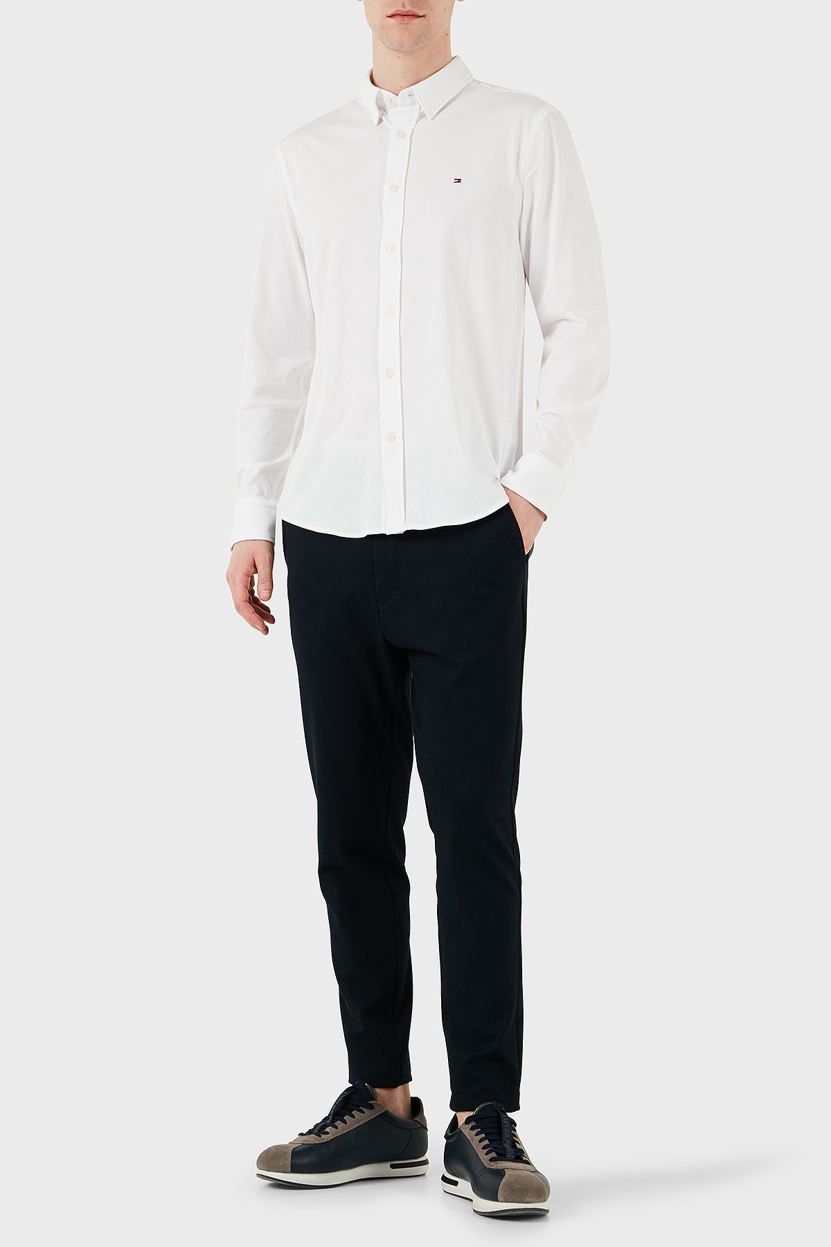 complete the look image
