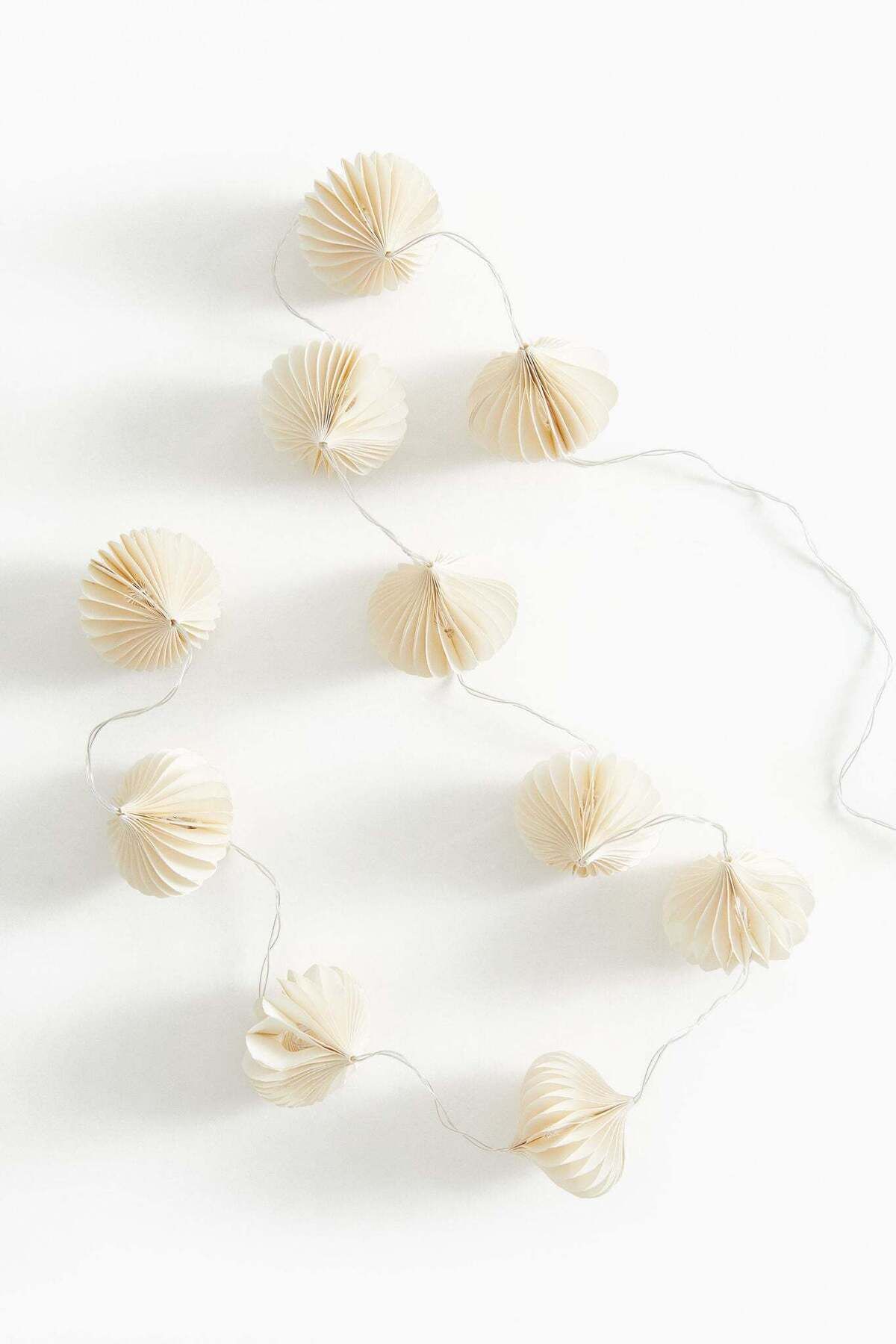 H&M-Paper lantern string lights 2