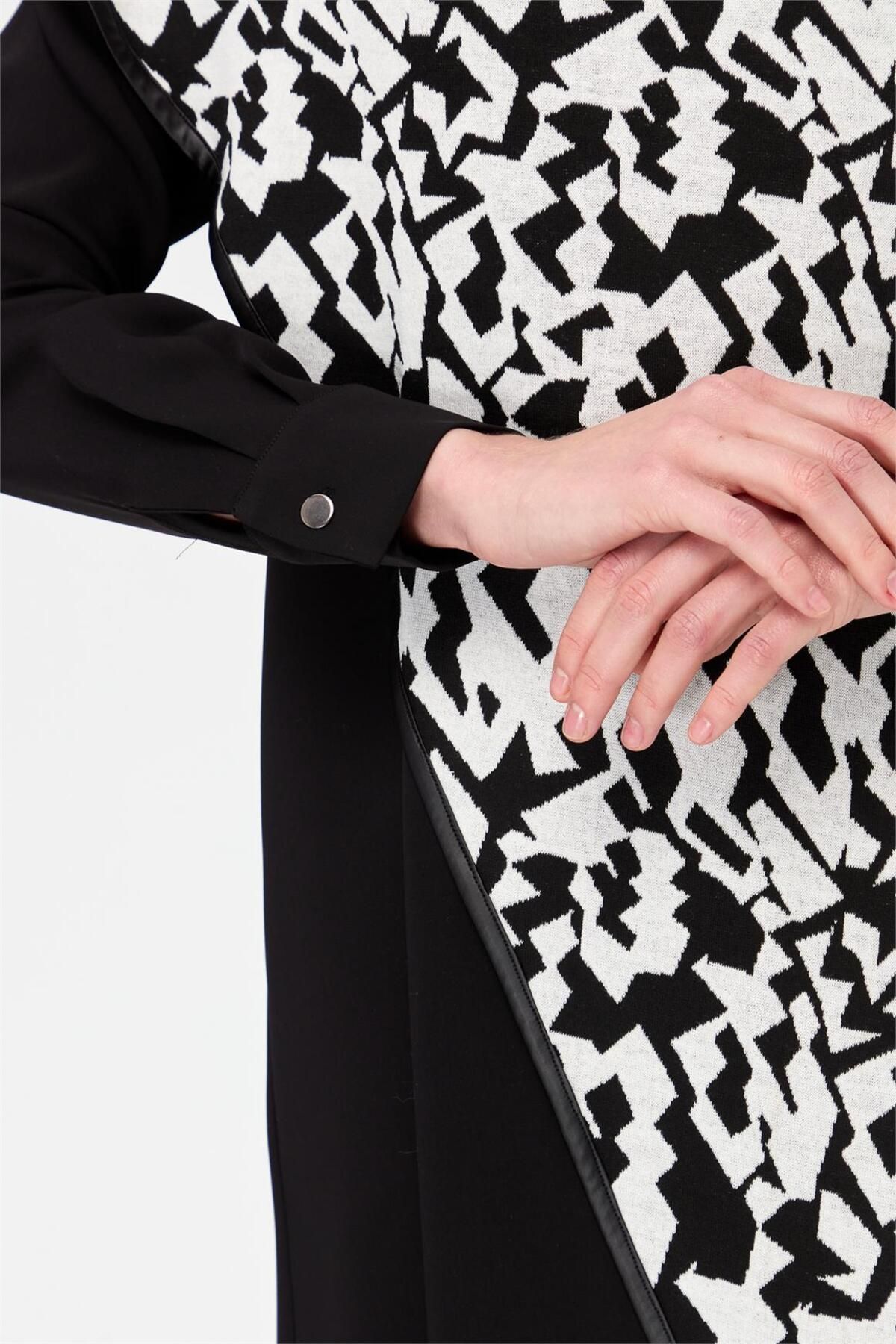 Esswaap-Geometric Pattern Suede Tunic Black 3