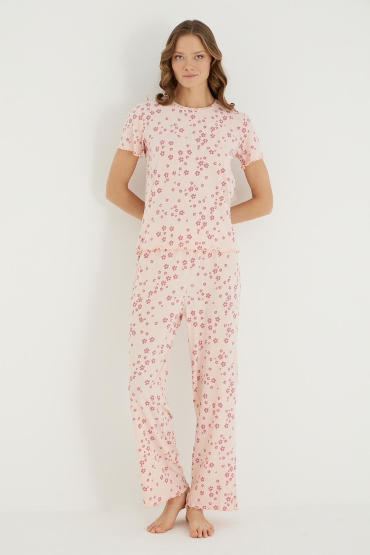 İPEKTENİM-Mini Floral Patterned Text Detailed Ornamental Stitched Pajama Set 1