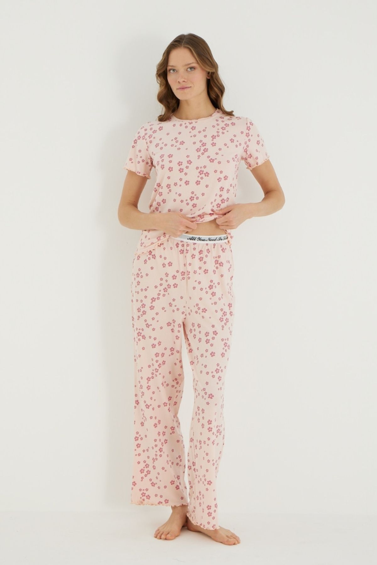 İPEKTENİM-Mini Floral Patterned Text Detailed Ornamental Stitched Pajama Set 2