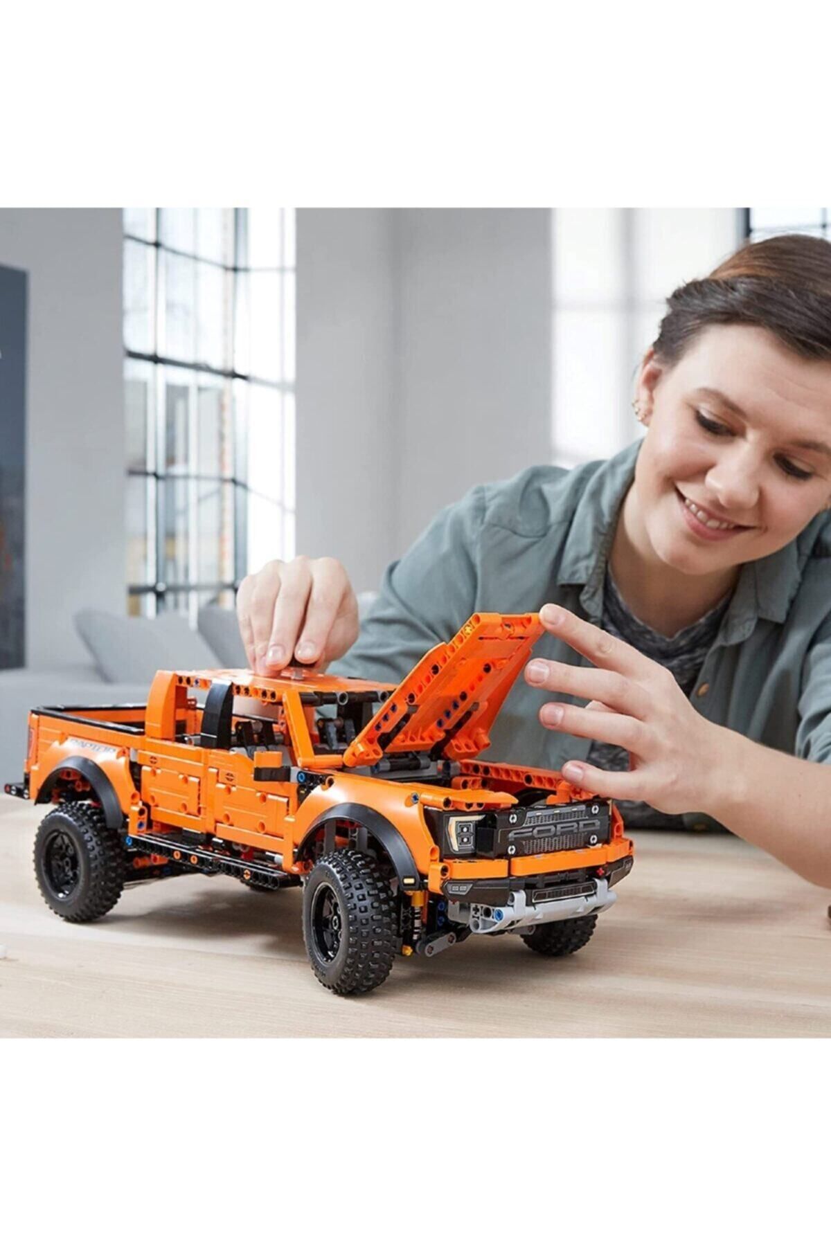 LEGO-42126 Lego® Technic, Ford F-150 Raptor, 1379 Pieces, Age +18 3