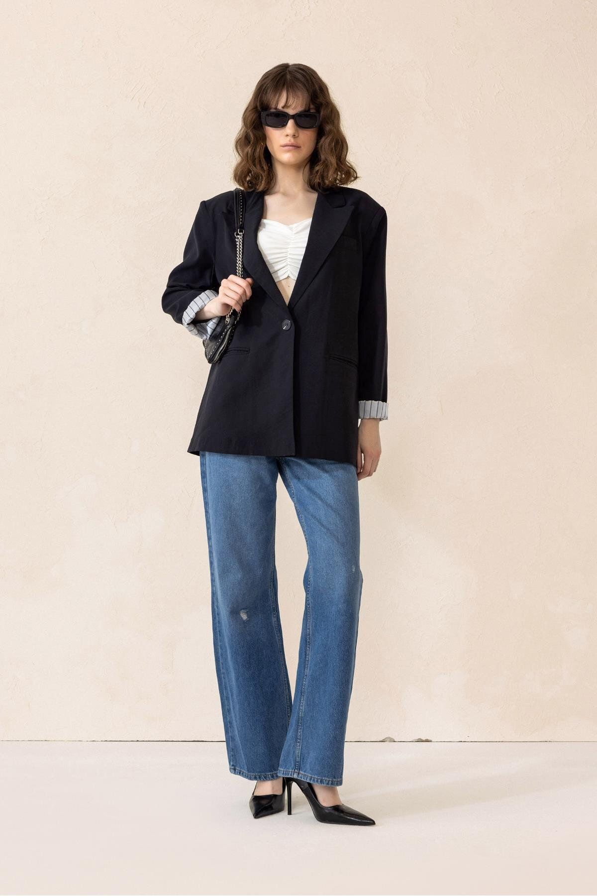 complete the look image