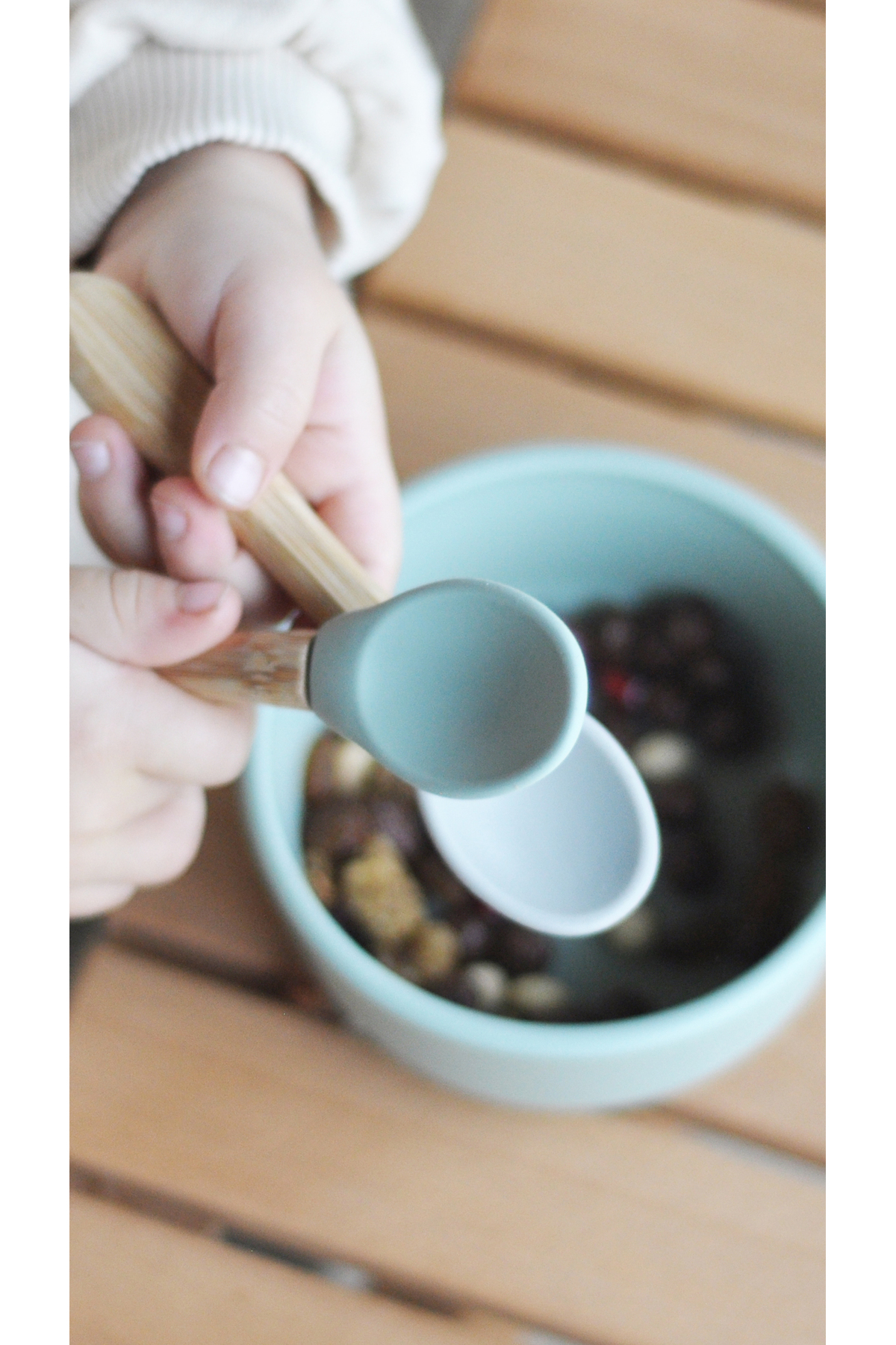 OiOi Mama Kaşığı River Green / Powder Grey fotoğrafı 5 (önizleme)