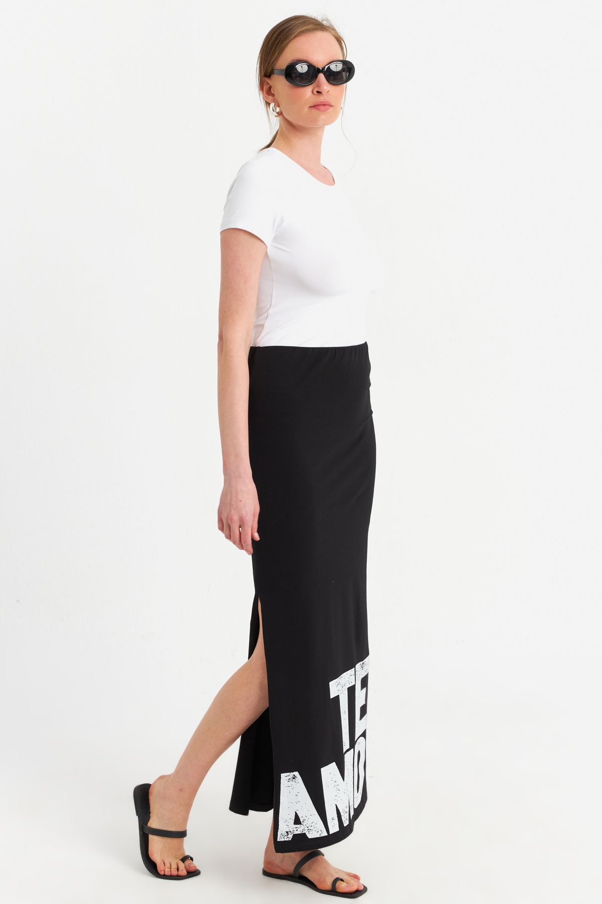 complete the look image
