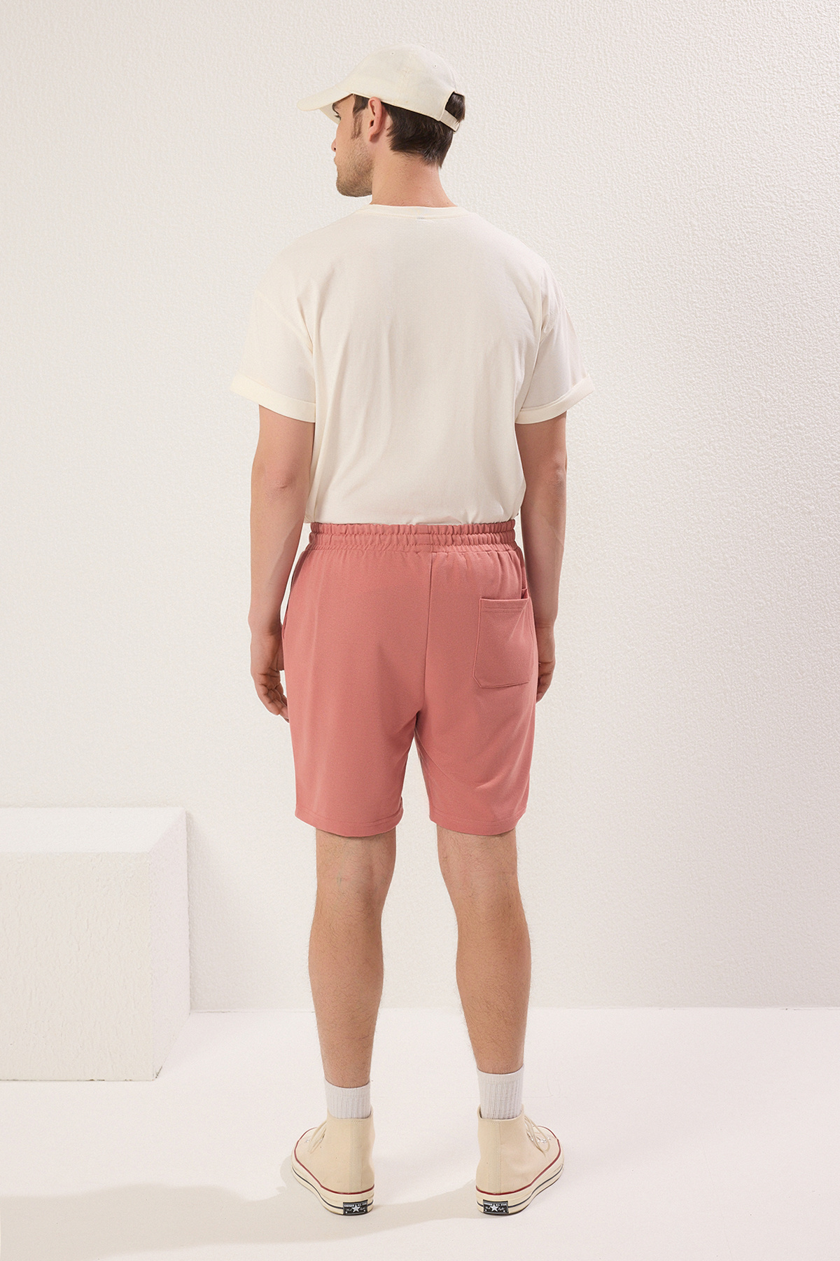 Trendyol Collection-Black and Dusty Rose Regular Cut šortky 2 Pack - TMNSS21SR0095 8