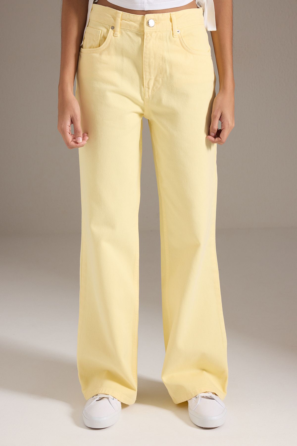 Trendyol Collection-Blugi galbeni cu talie înaltă cu picioare largi TWOSS25JE00252 3