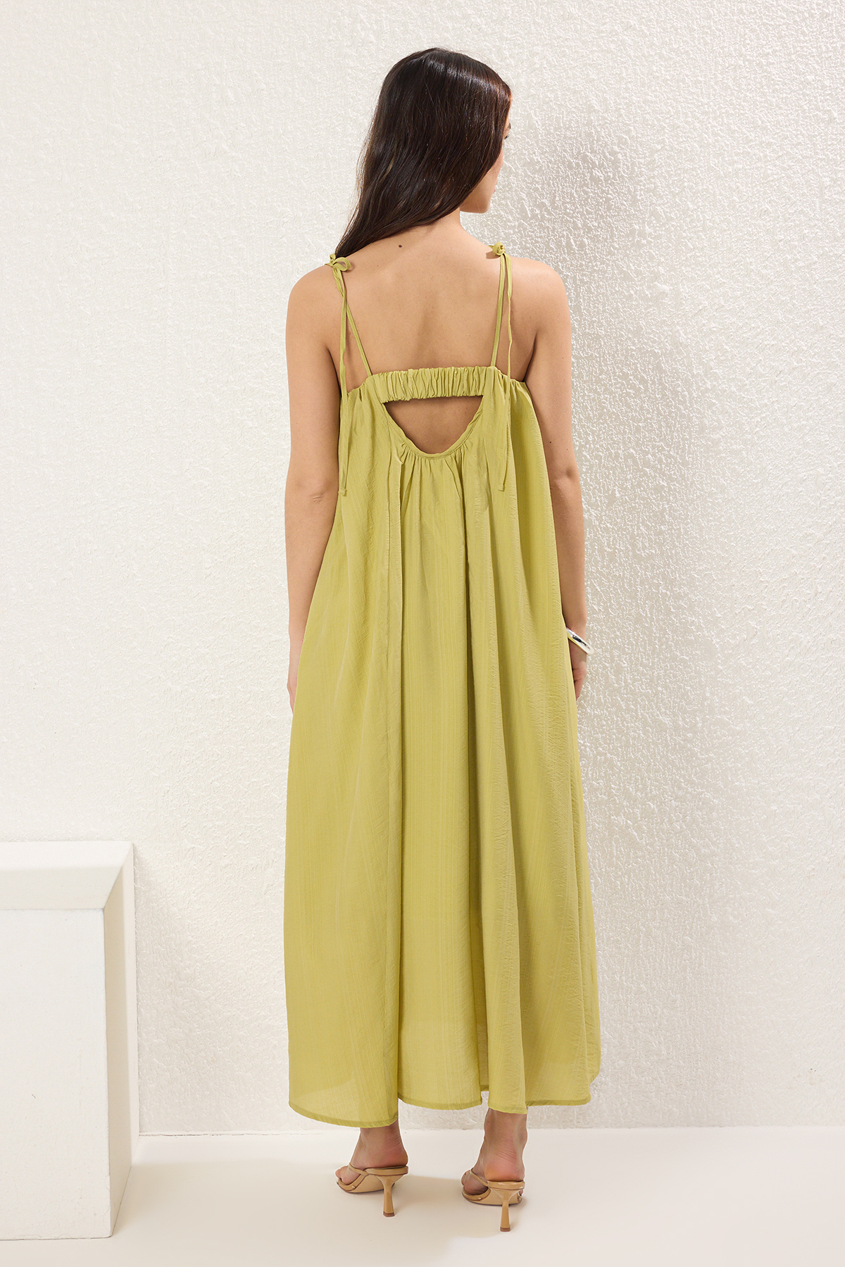 Trendyolmilla  Yağ Yeşili Geniş Kesim Maxi Dokuma Elbise TWOSS25EL00051 - Görsel 7