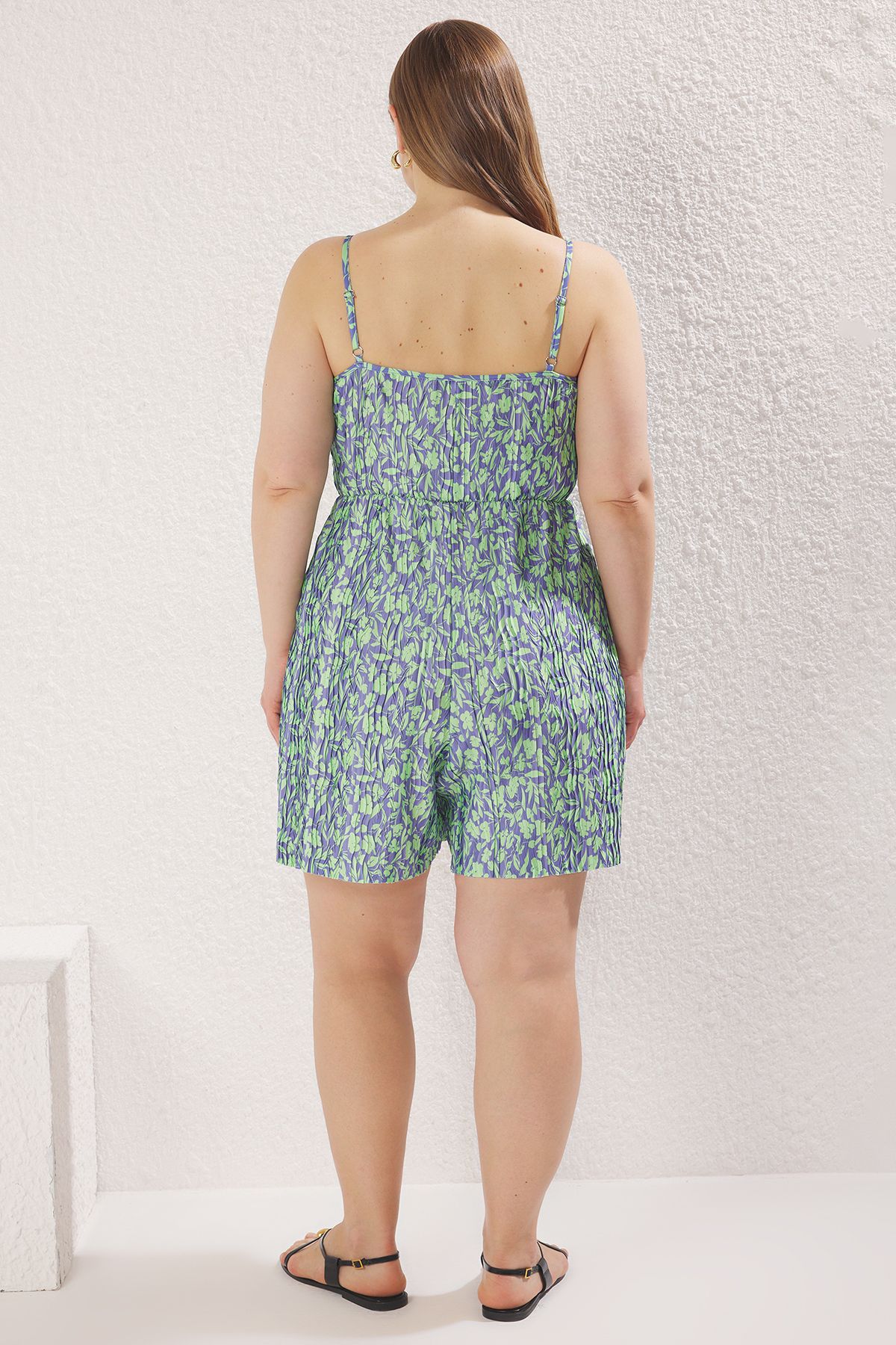 Trendyol Curve-Green Strap Patterned Large Size Knitted Jumpsuit Tbbss25Bg00016 4