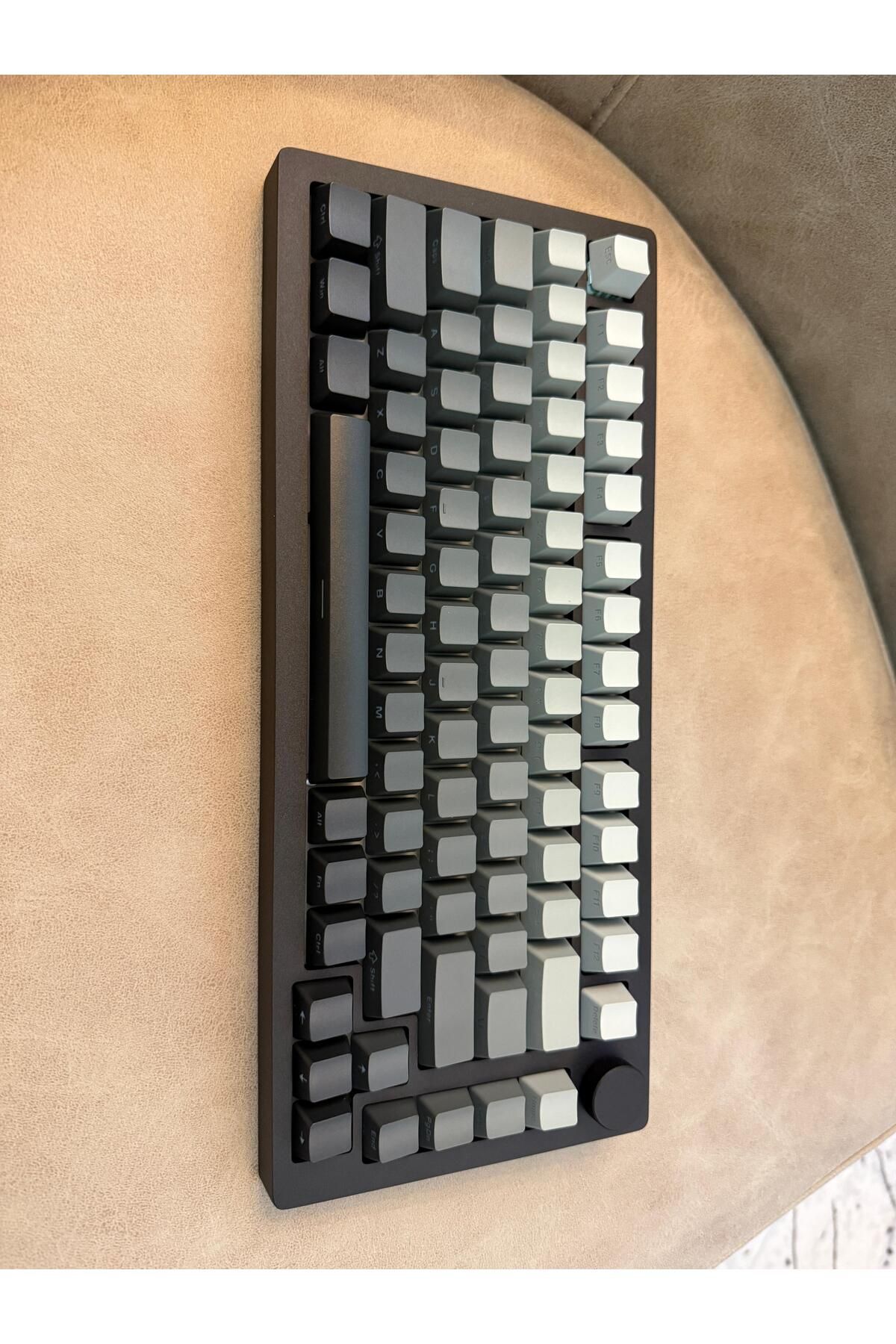 Monsgeek M1 V5 TMR – RGB Aydınlatmalı, Tam Manyetik Switch, Kablosuz 3 Modlu Mekanik Gaming Klavye - 3