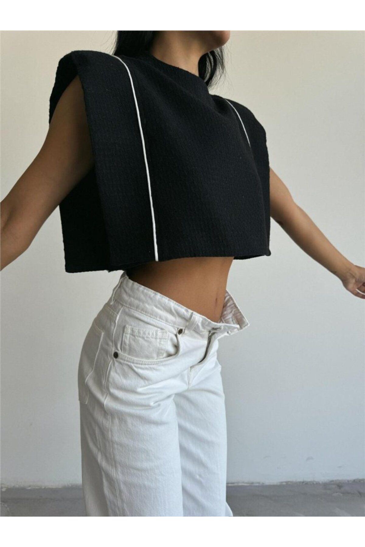 Albayrak CHANEL VATKALI CROP BLUZ - Siyah