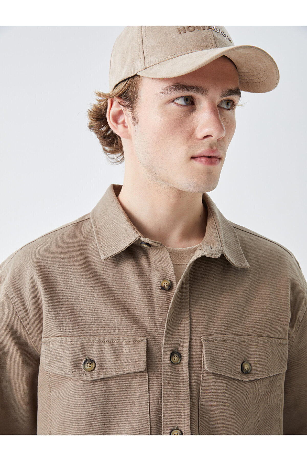 LC Waikiki-Herren-Hemdjacke aus Gabardine – lange Ärmel, normale Passform 4