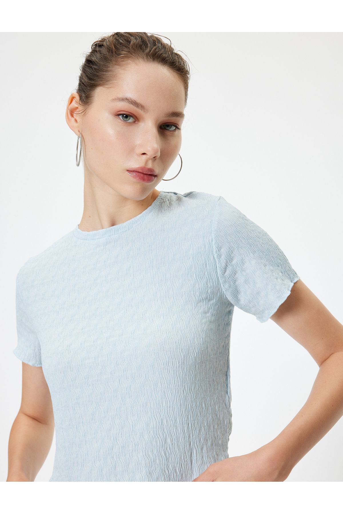 Koton Yeni Sezon Bürümcük Tişört Crop Kısa Kollu Bisiklet Yaka Slim Fit