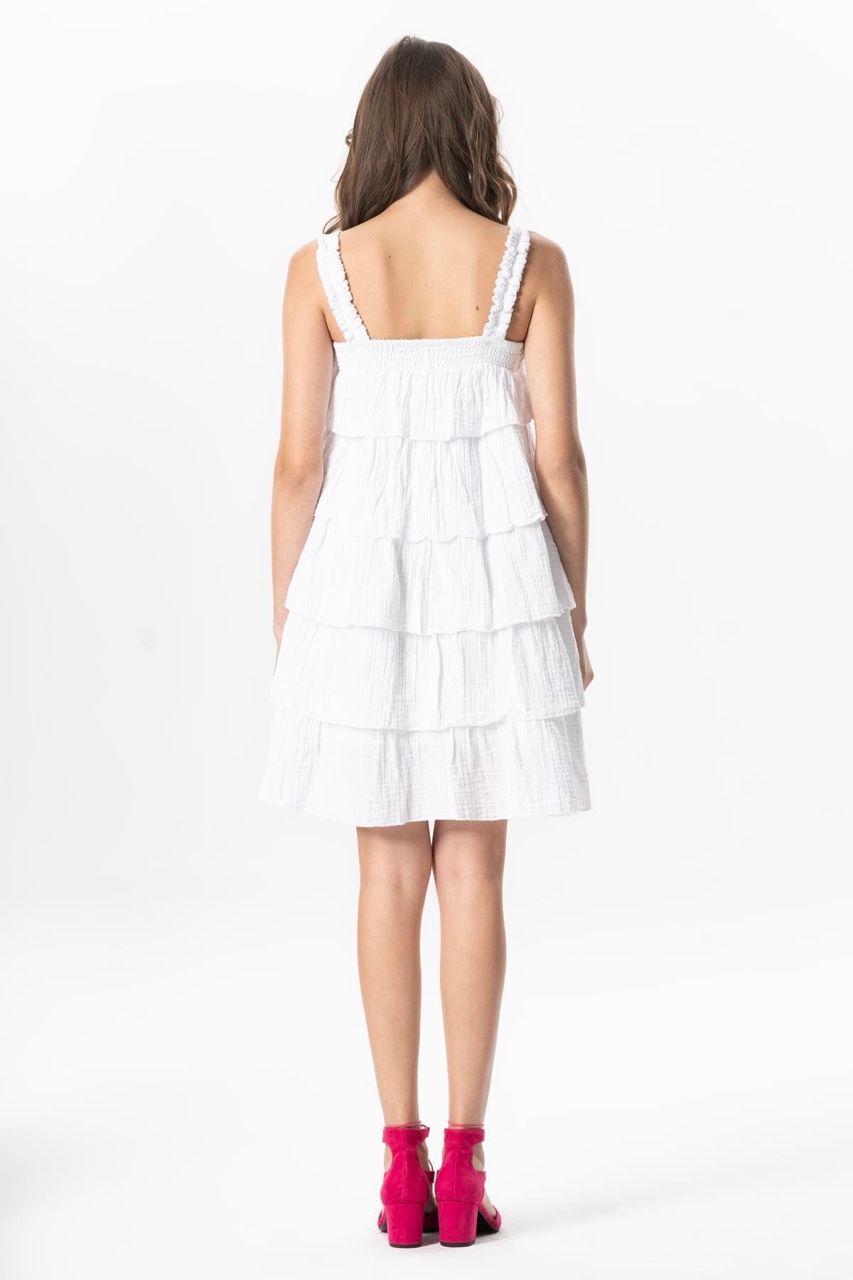 complete the look image