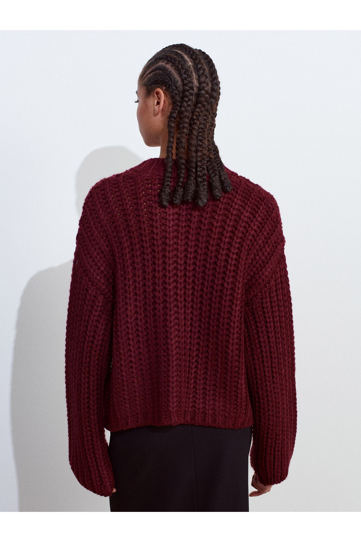 Dilvin-60960 Tricotaj cu buzunare cu textura moale cu decolteu, cu nasturi, cardigan - Burgundy 2