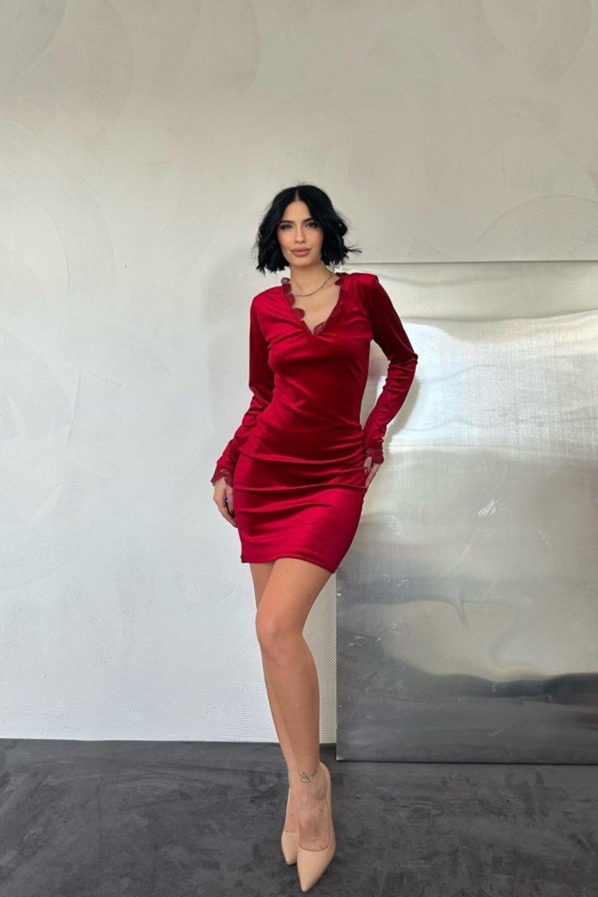 MHT STORE Kırmızı Yaka Ve Kol Dantelli Mini Elbise