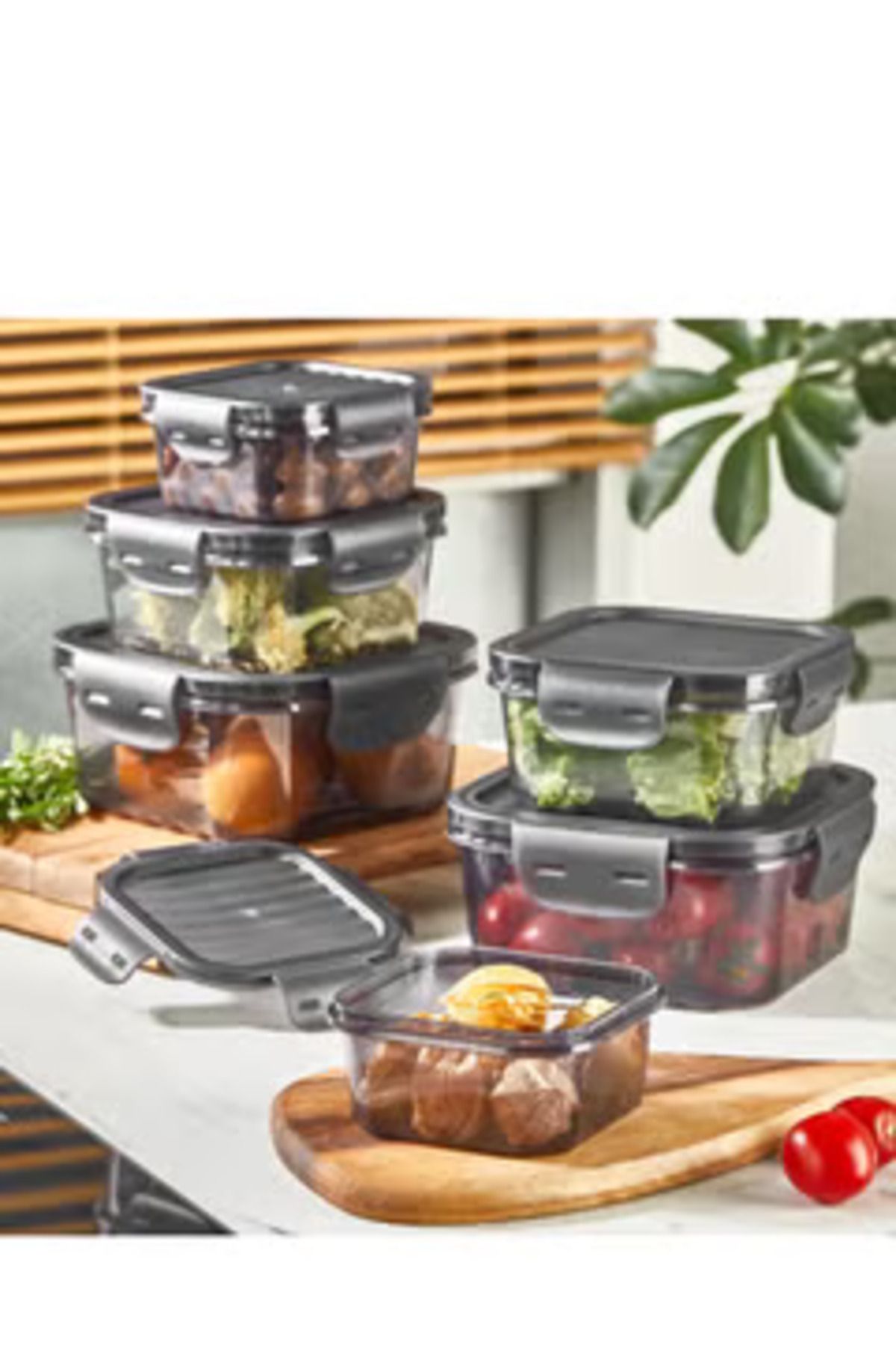 Generic-Plastic Food Container 6 Pcs Set 1400 ml (2PCS) 800 ml (2 PCS) 400 ml (2PCS) 3
