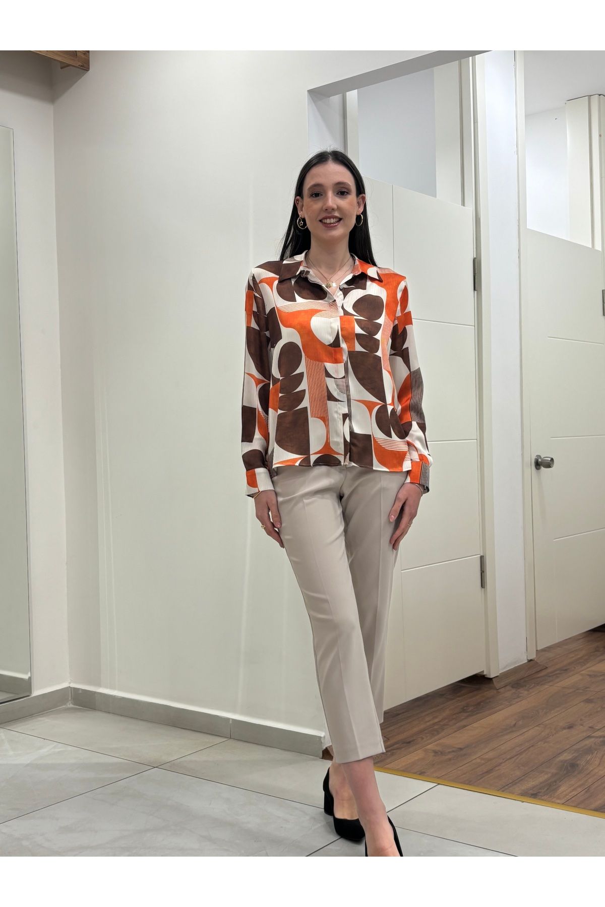 AYHAN-Patterned Chiffon Shirt with Hidden Buttons on the Front 4