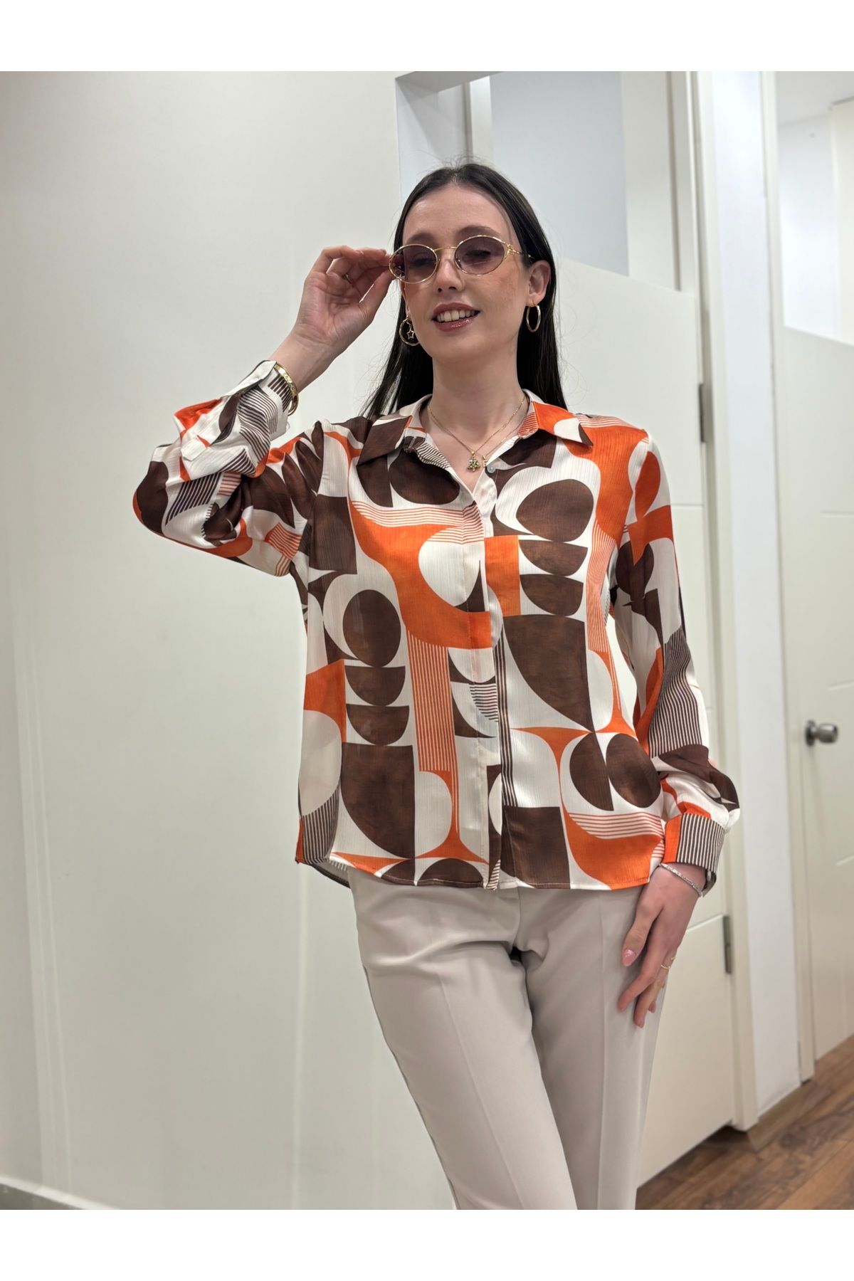 AYHAN-Patterned Chiffon Shirt with Hidden Buttons on the Front 7
