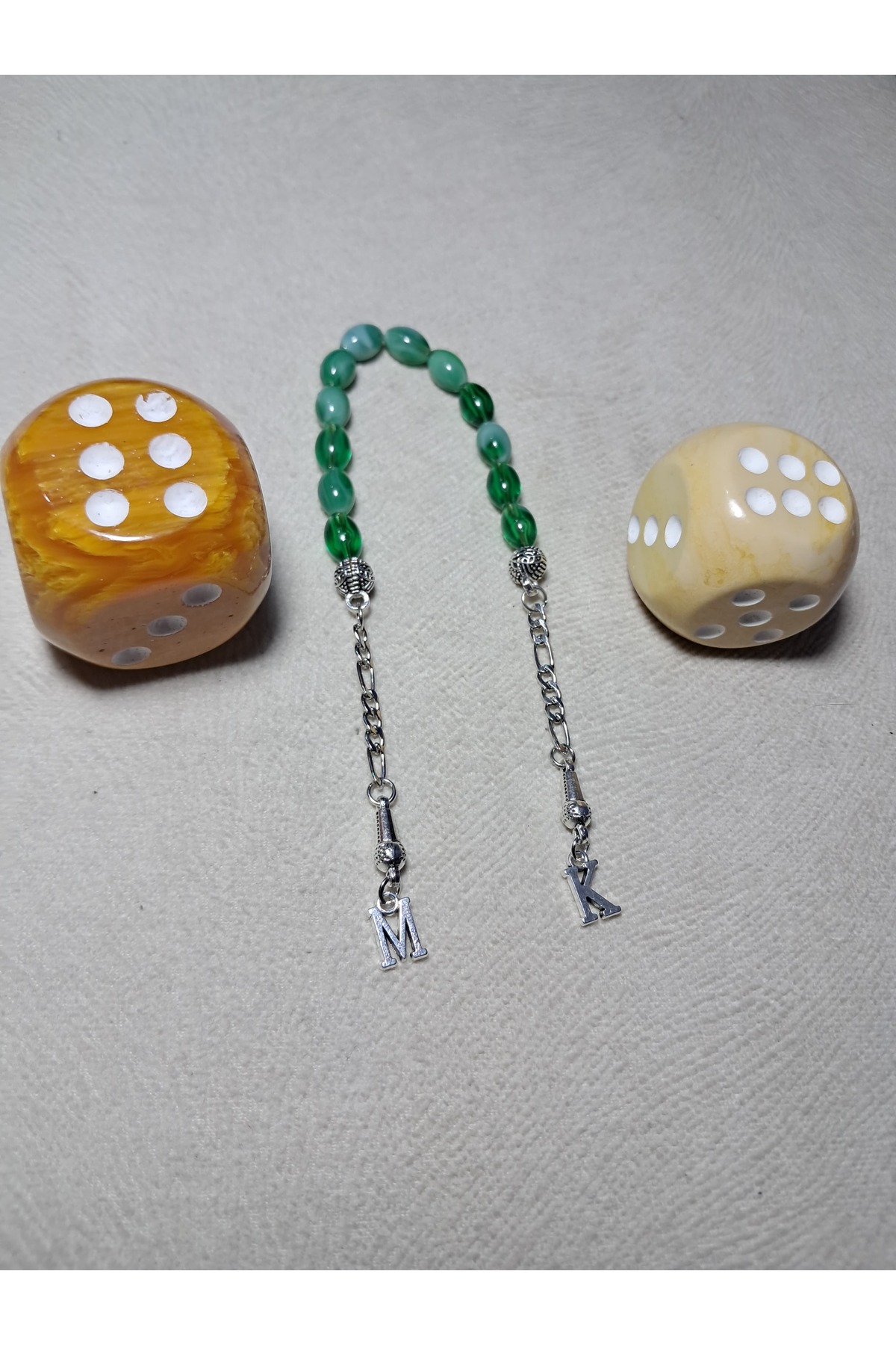Kişiye Özel Harfli Erkek Hediyelik Kehribar Tesbih Hareli Yeşil — Muammer Köksal Design — Tespih (2)