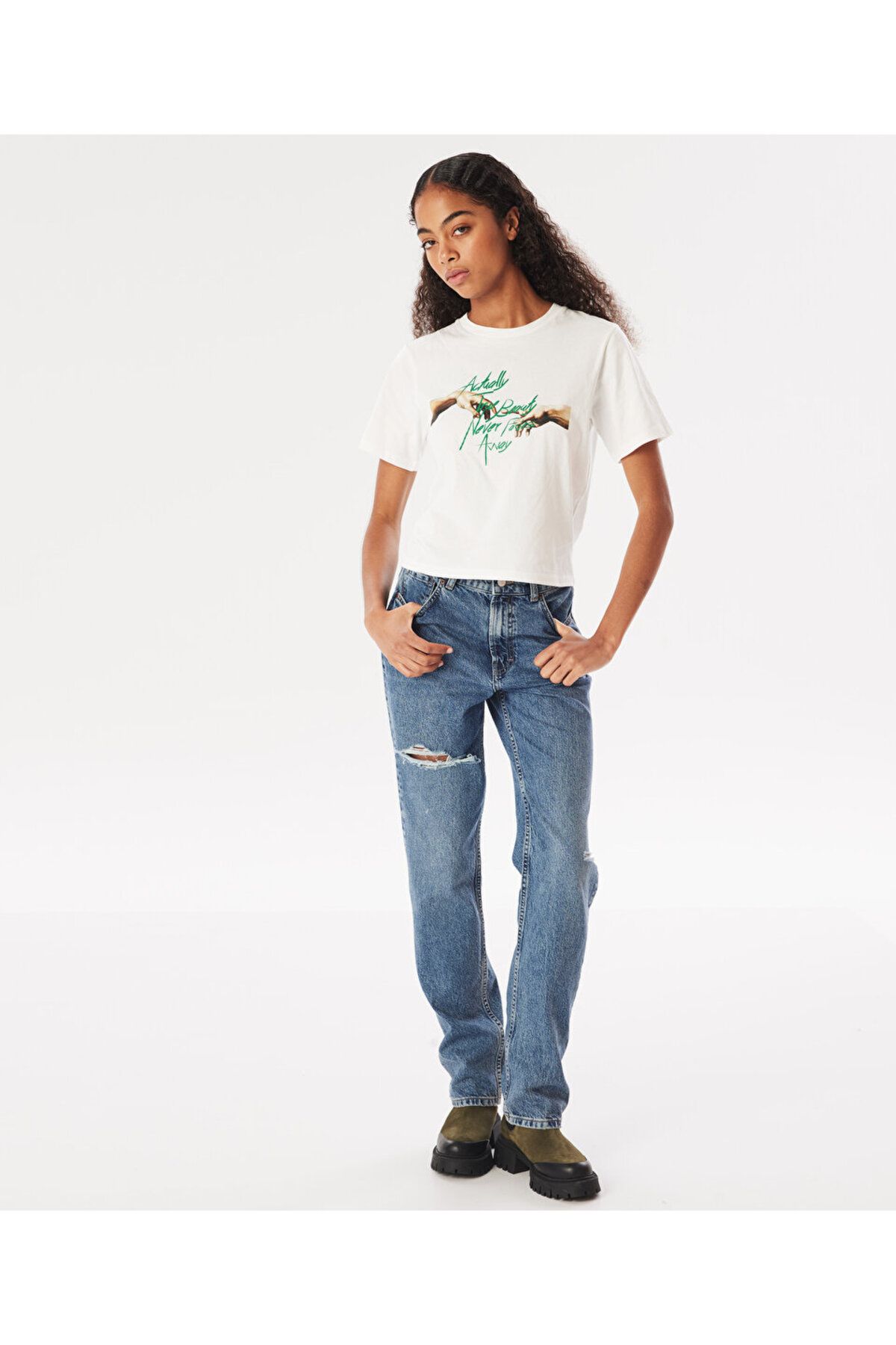 complete the look image