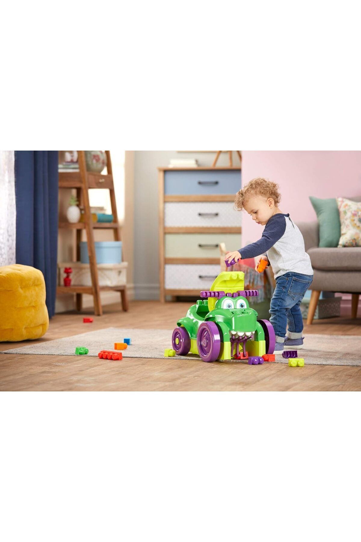 MEGA-Bloks Ride 'n Chomp Croc ride-on toy building set with 25 big and colorful building blocks, gif 2