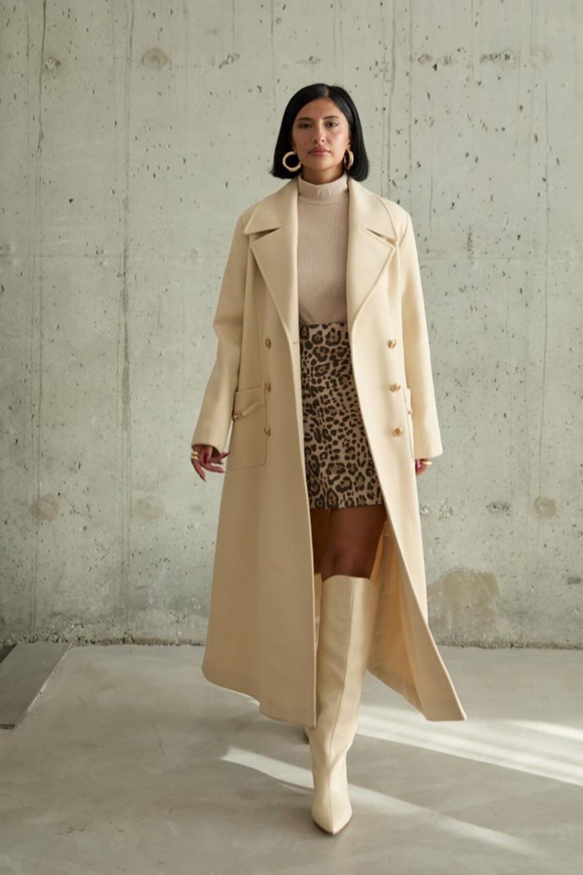 velmorafashion Bej Cep Zincirli Kaban
