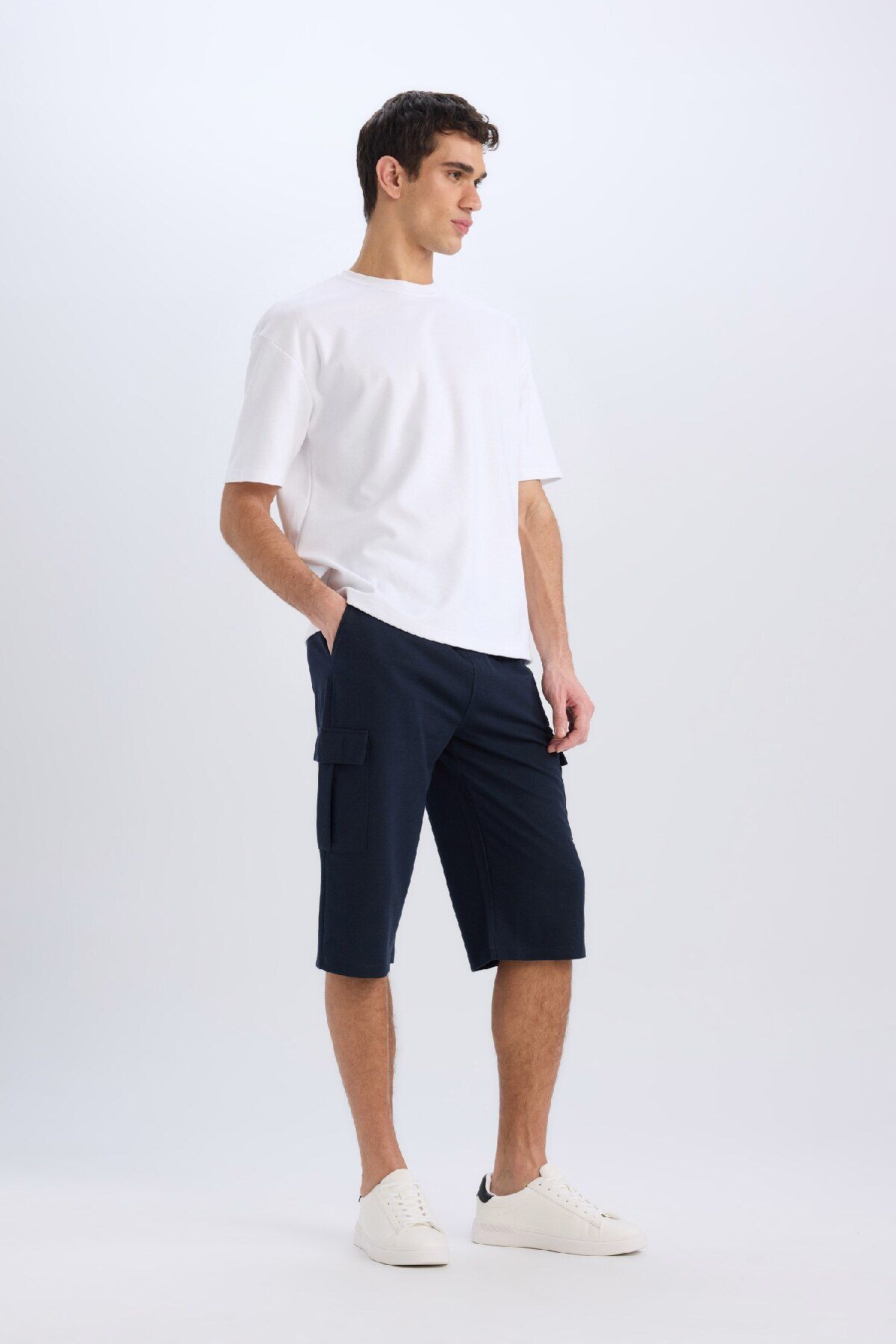 DeFacto-Slim Fit Slim Fit Cargo Pocket Basic Straight Capri Shorts T4693AZ25SM 4